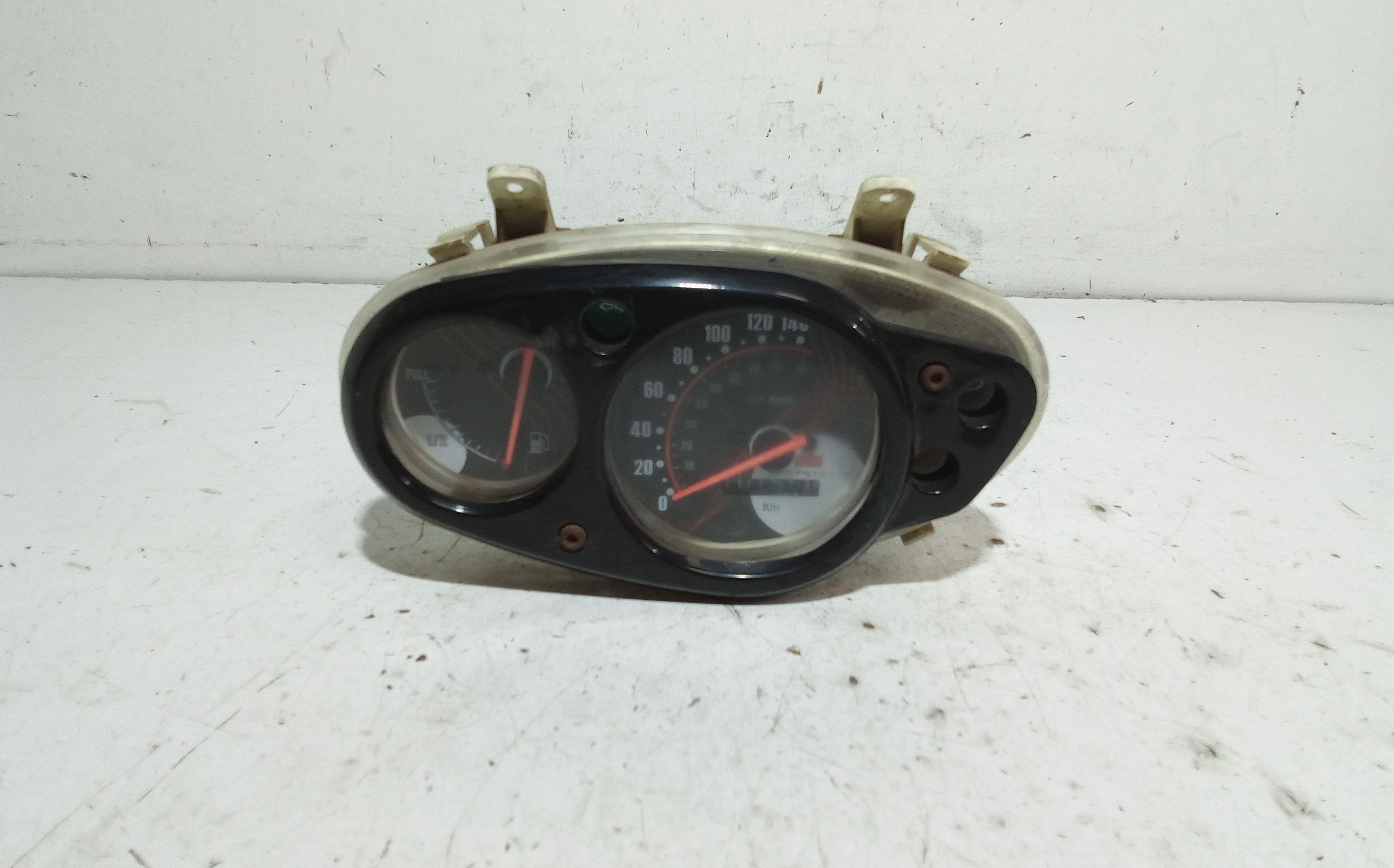 Quadro Portastrumenti Usato