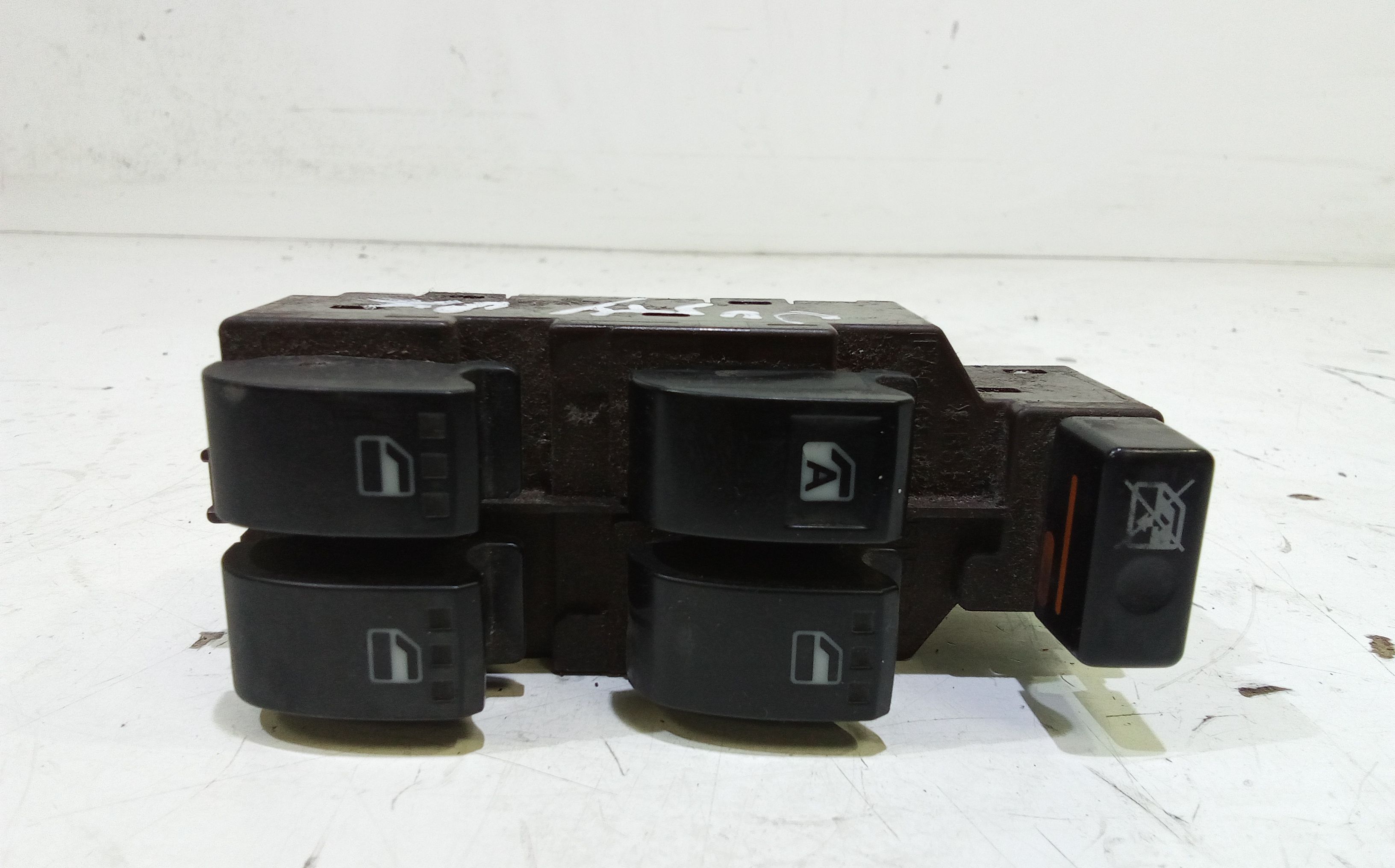 Interruttore Alzacristalli Porta Ant. Sinistro Usato