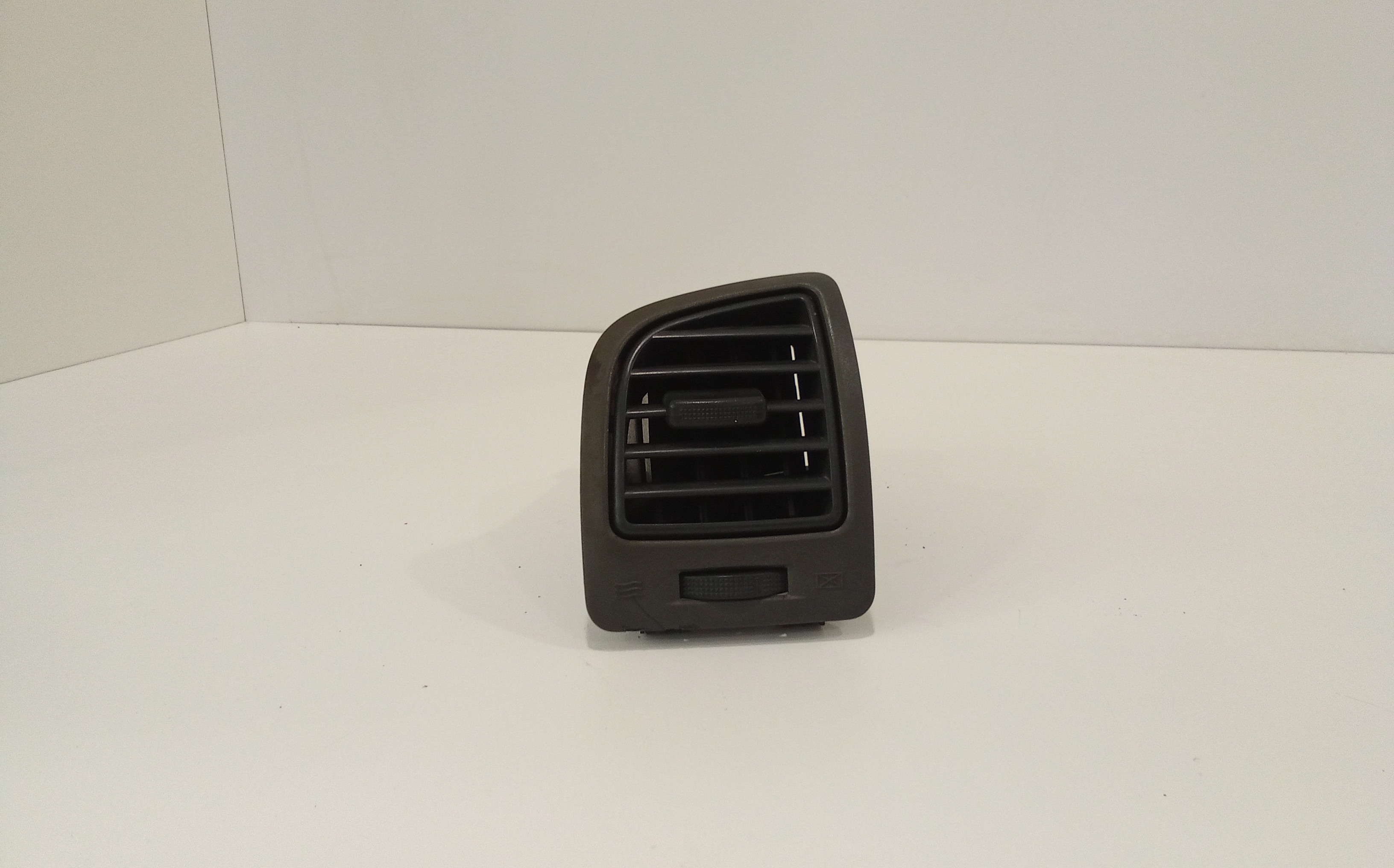 Condotto Aria Bocchette Lat. Cruscotto Sinistro Usato