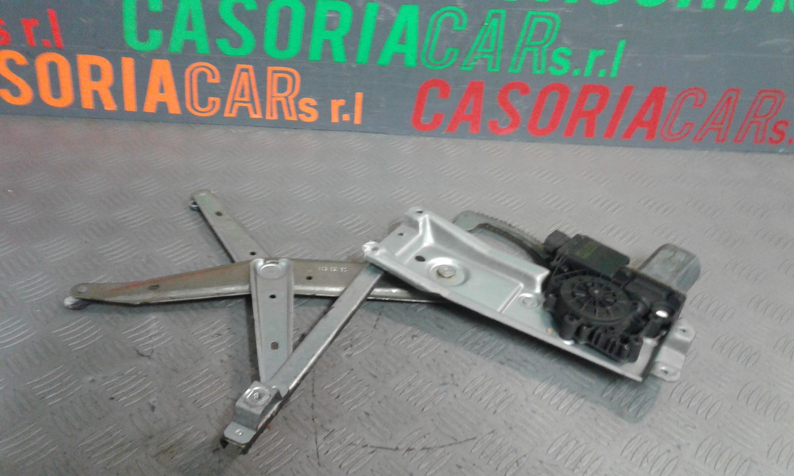 Alzacristallo Porta Ant. Destro 90464334 Usato