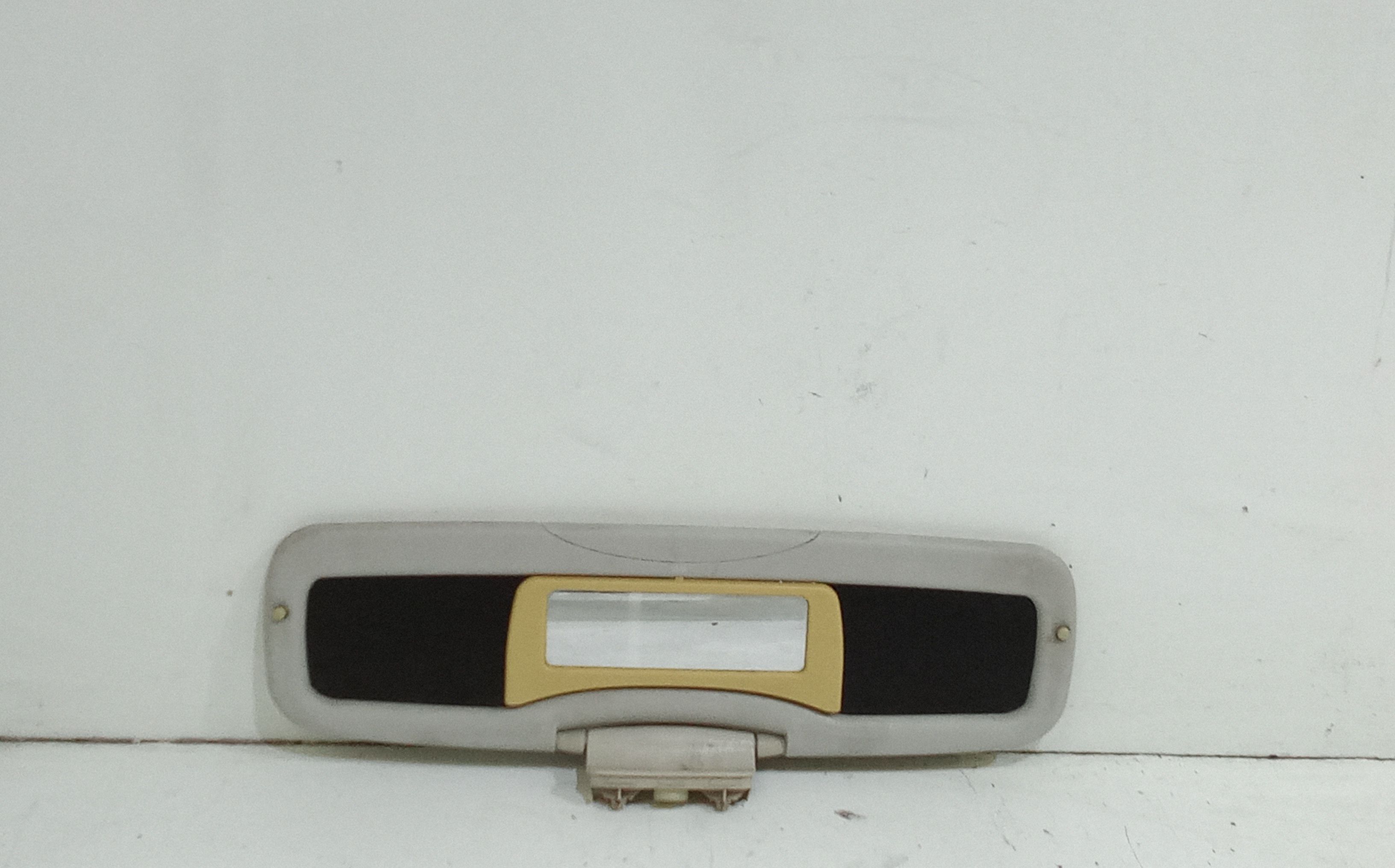 Aletta Parasole Parabrezza Destro Q0000706V007C24A00 Usato