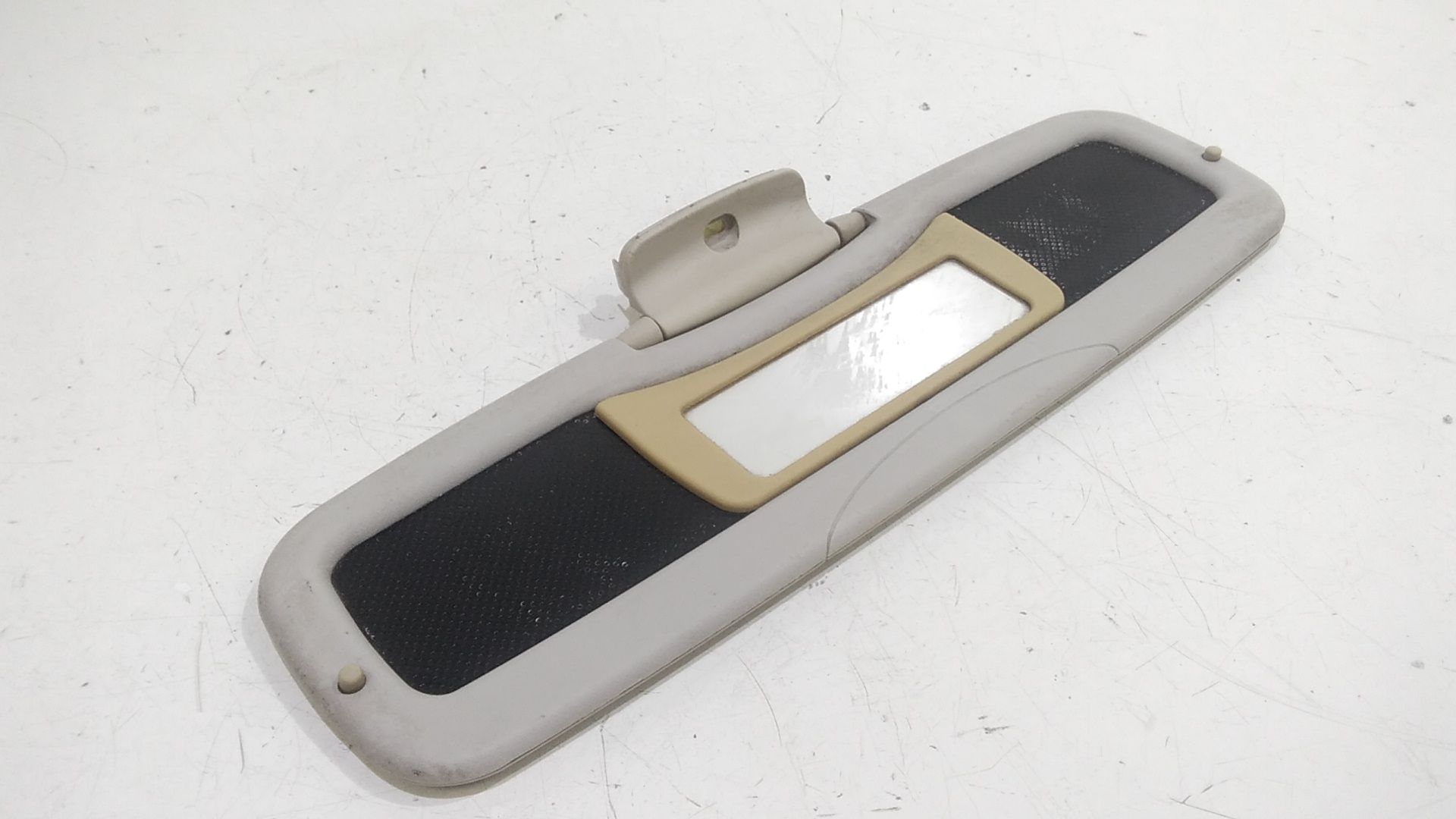 Aletta Parasole Parabrezza Destro Q0000706V007C24A00 Usato