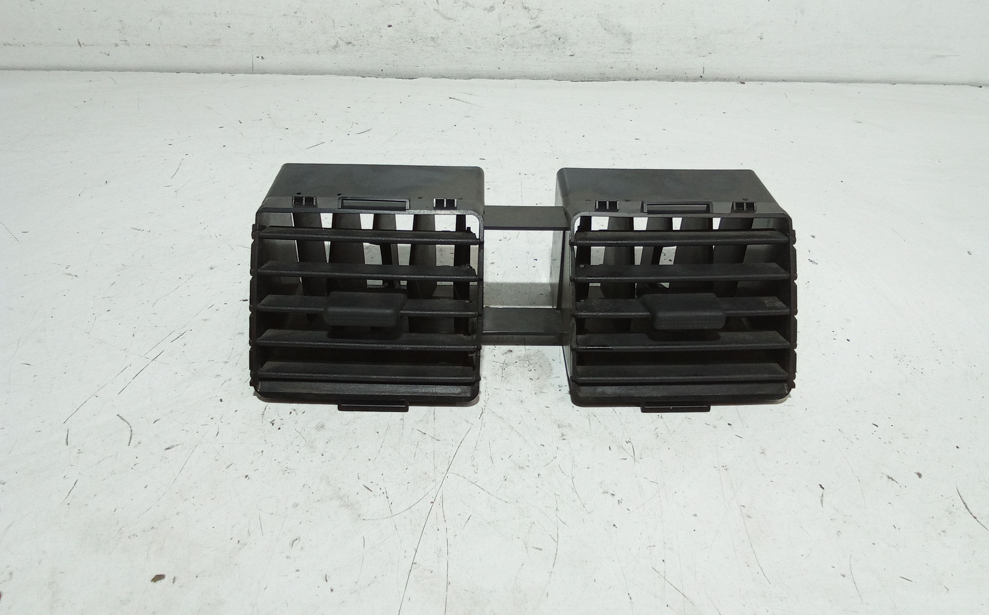 Condotto Aria Bocchette Centr. Sup. Cruscotto Usato