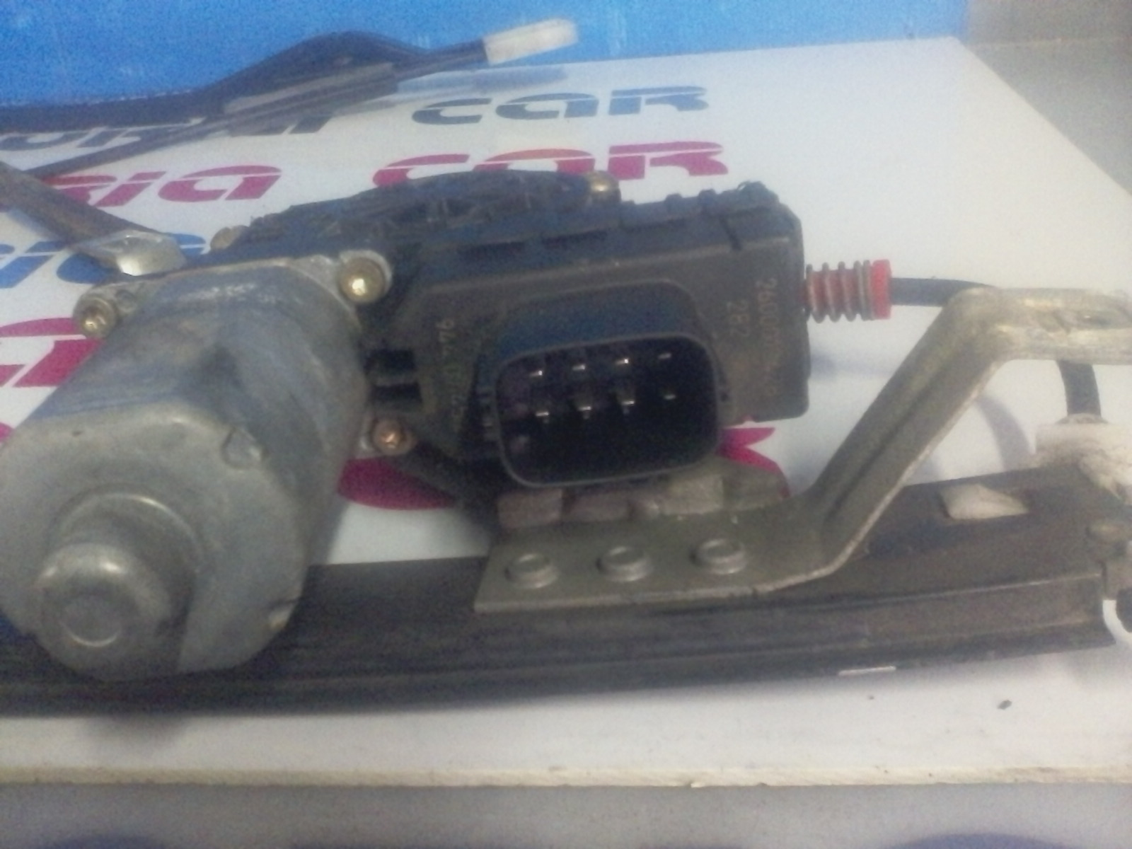 Alzacristallo Porta Ant. Destro Usato