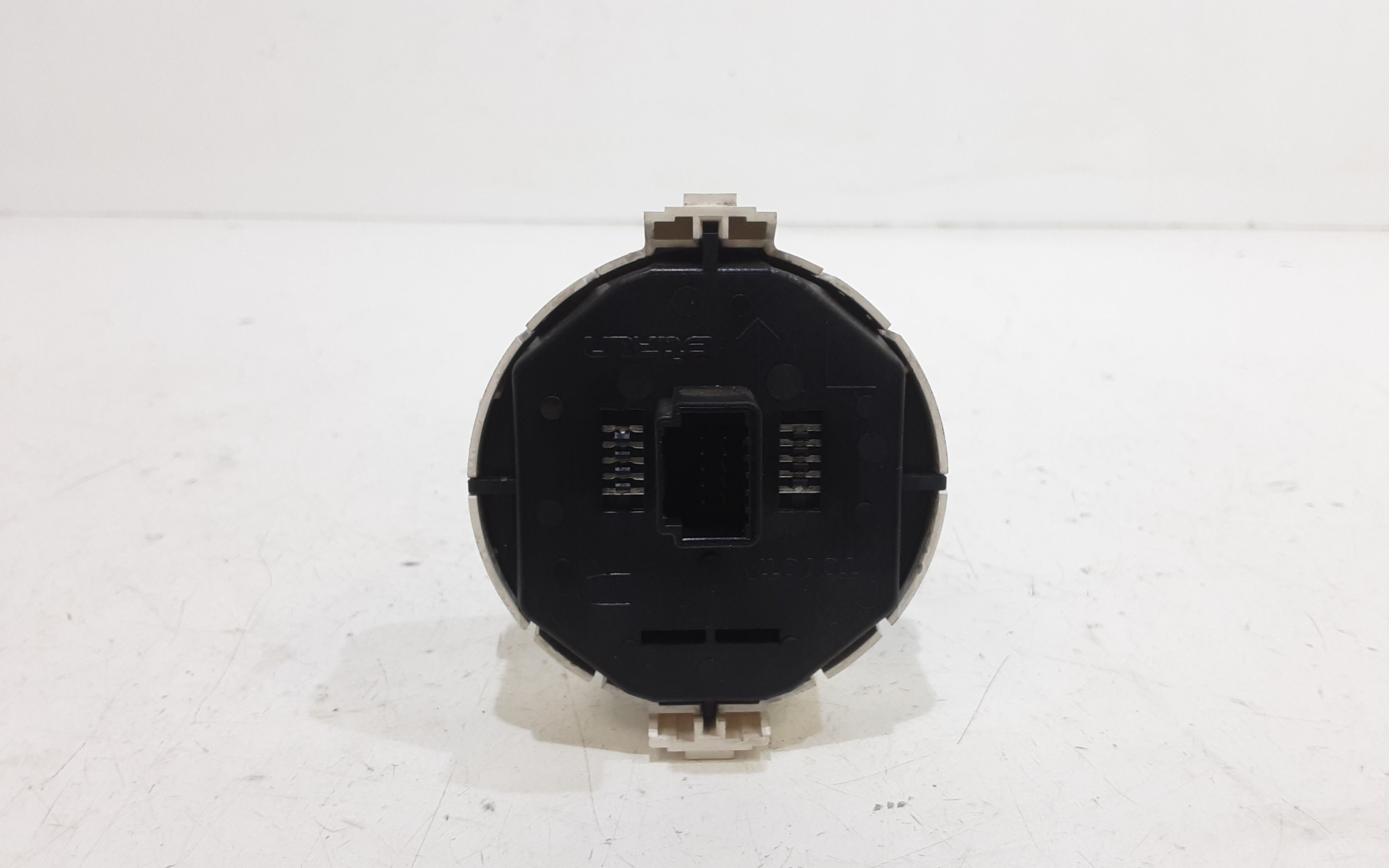 Interruttore Luci Emergenza 8433252030 Usato