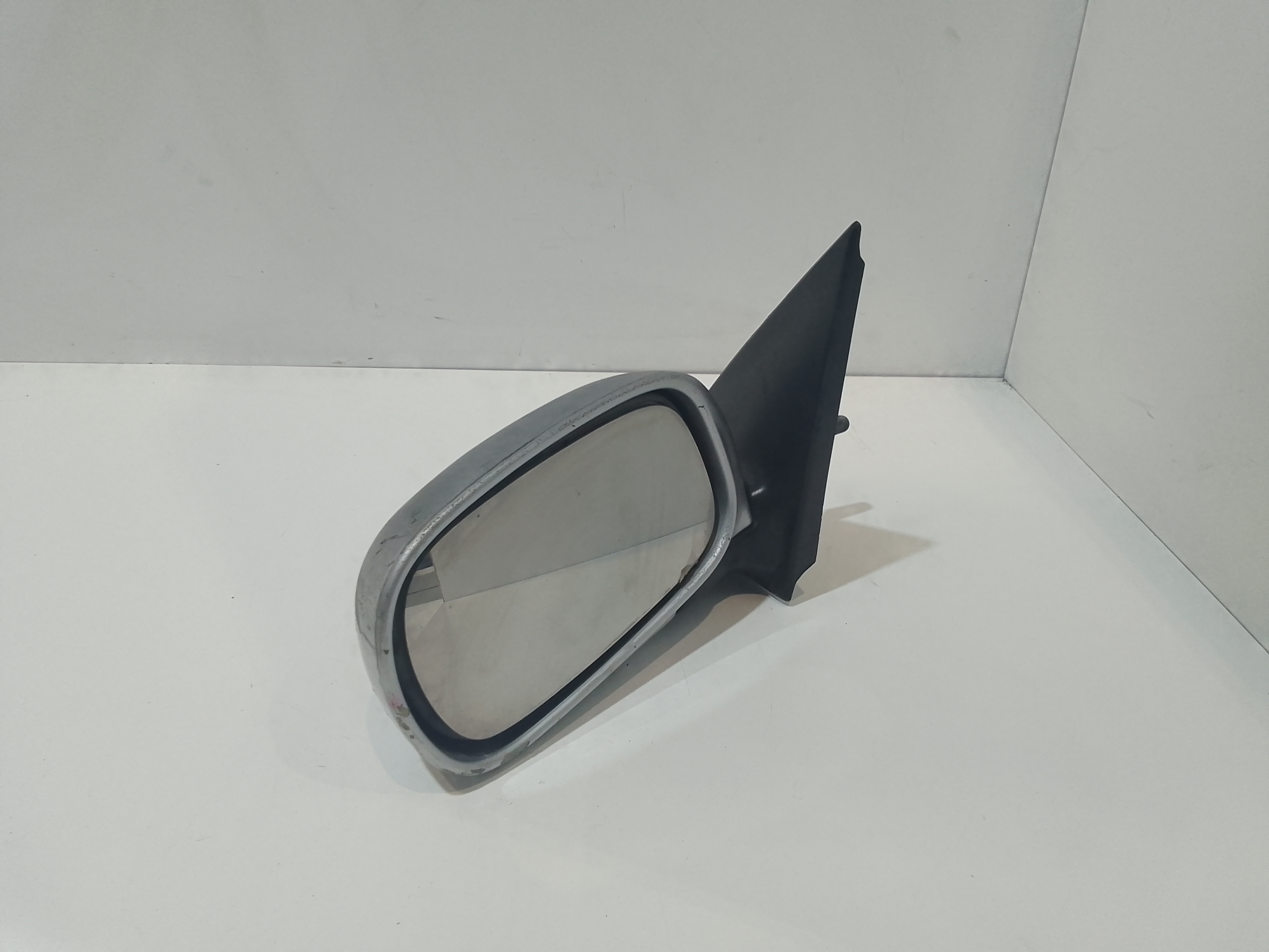 Retrovisore Est. Sinistro 963021F500 Usato