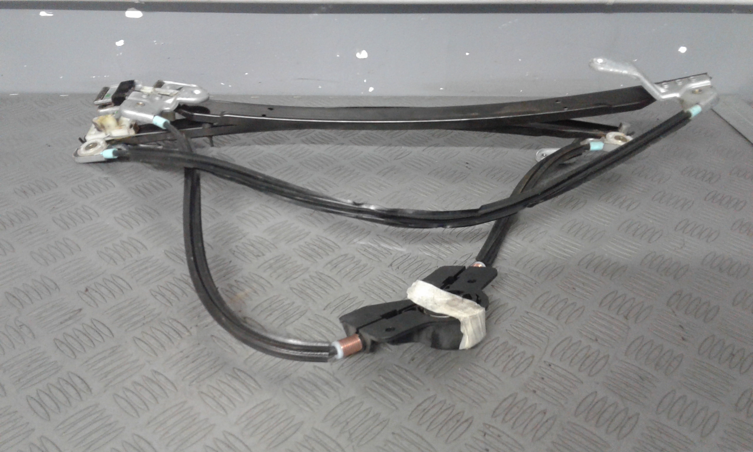 Alzacristallo Porta Ant. Destro Usato