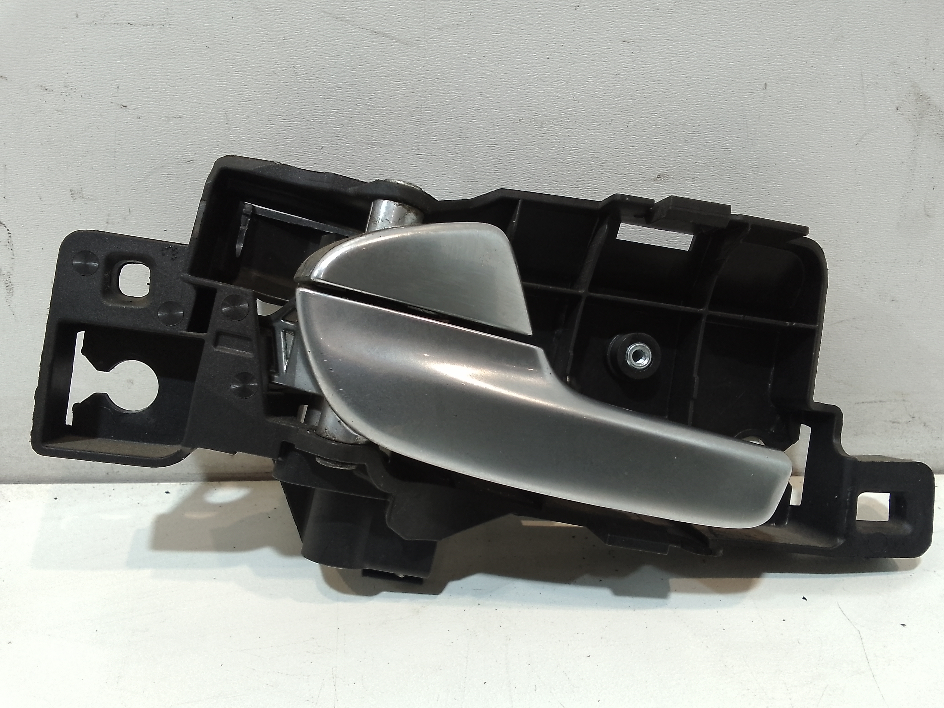 Maniglia Int. Apertura Porta Post. Sinistro 1701550 Usato