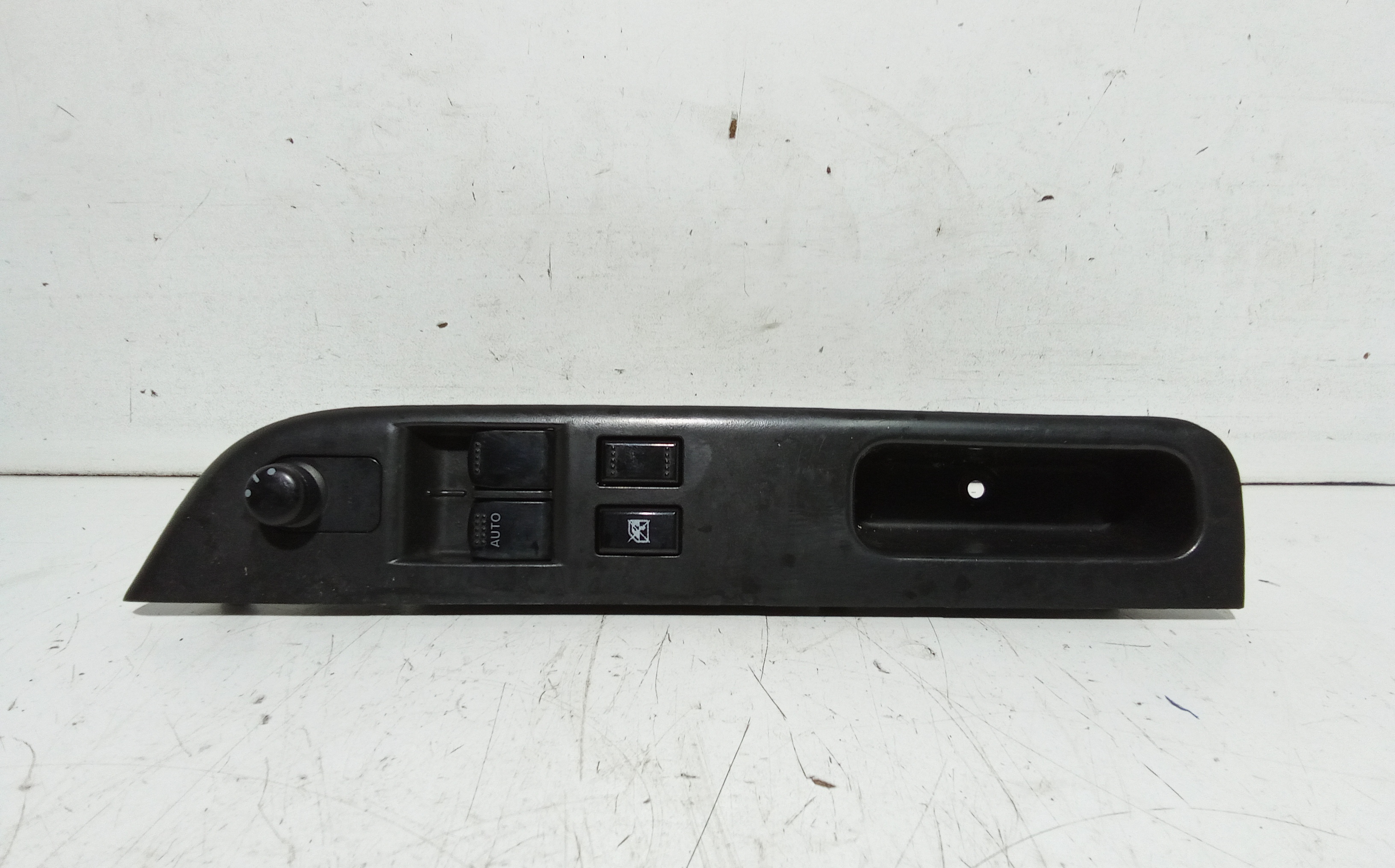 Interruttore Alzacristalli Porta Ant. Sinistro Usato