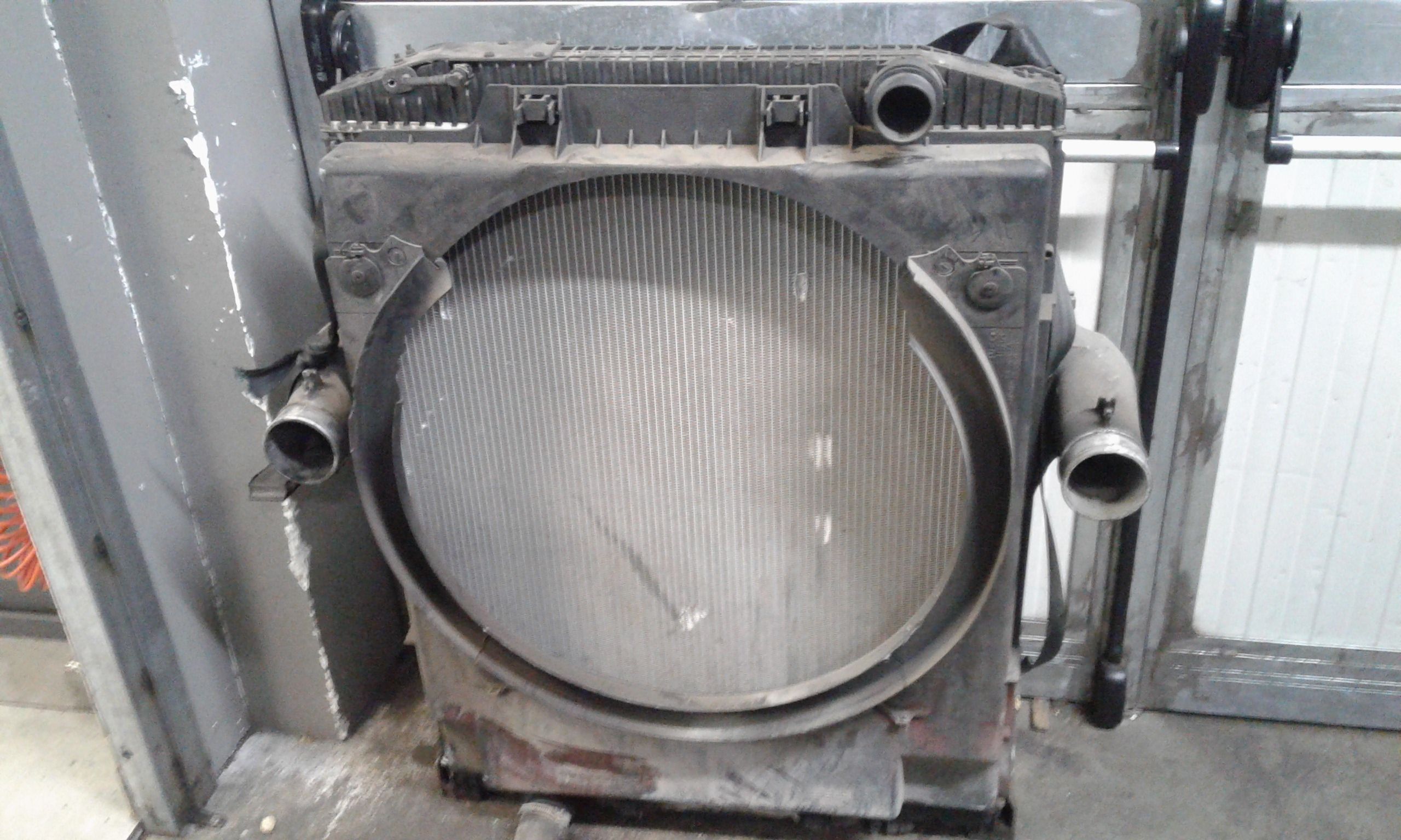 Radiatore 41218266 Usato