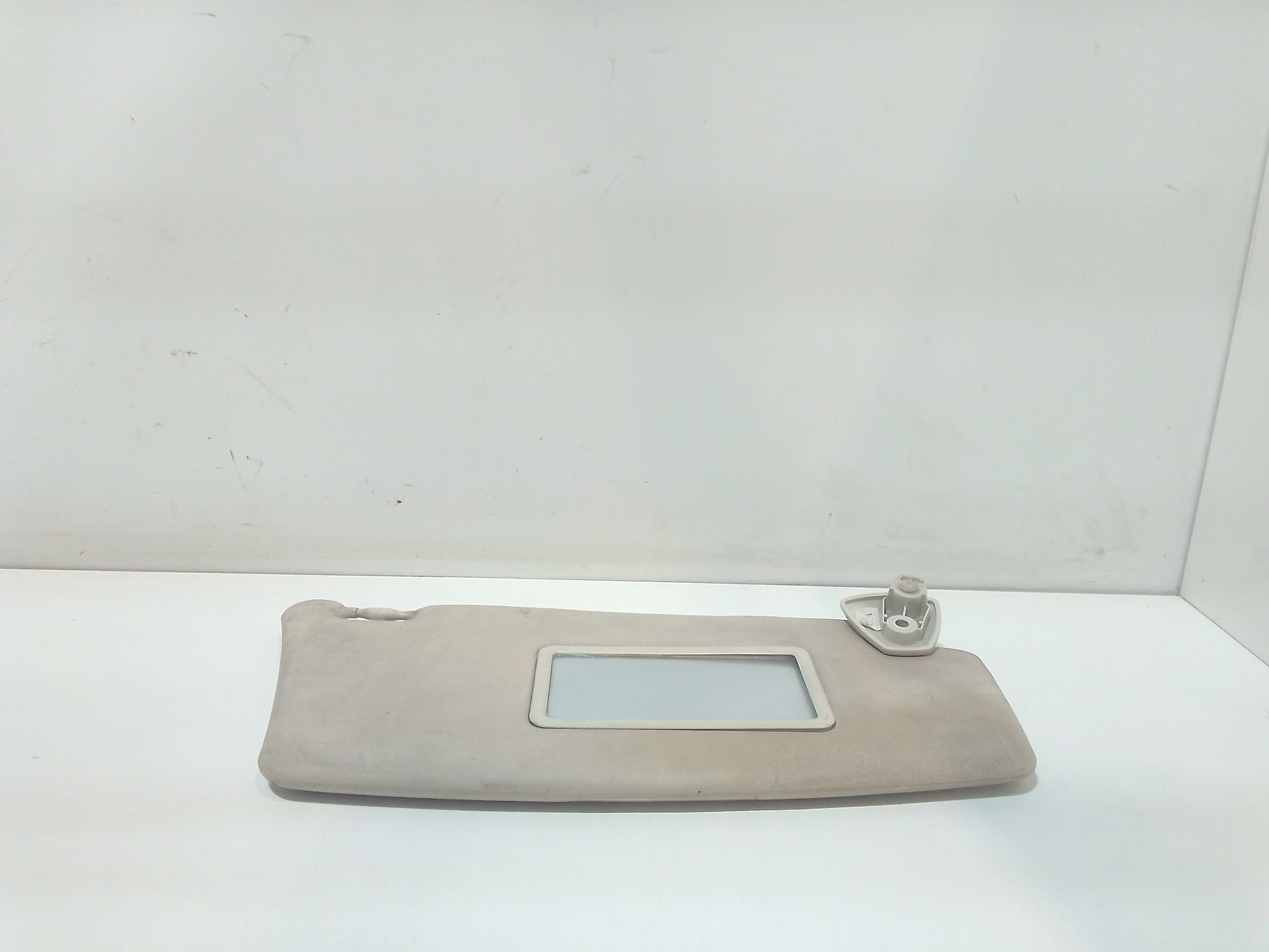 Aletta Parasole Parabrezza Destro 735295147 Usato