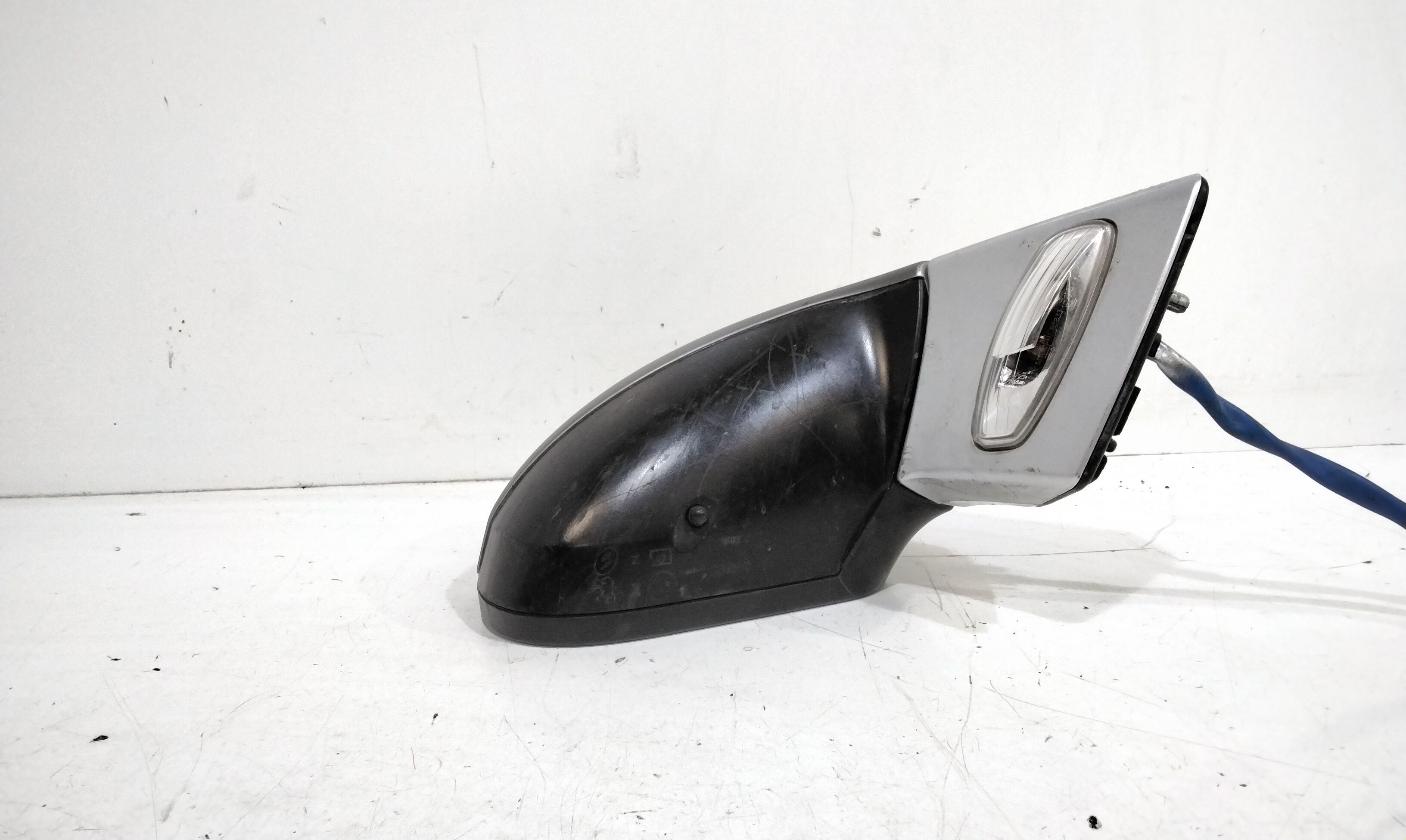 Retrovisore Est. Destro Usato