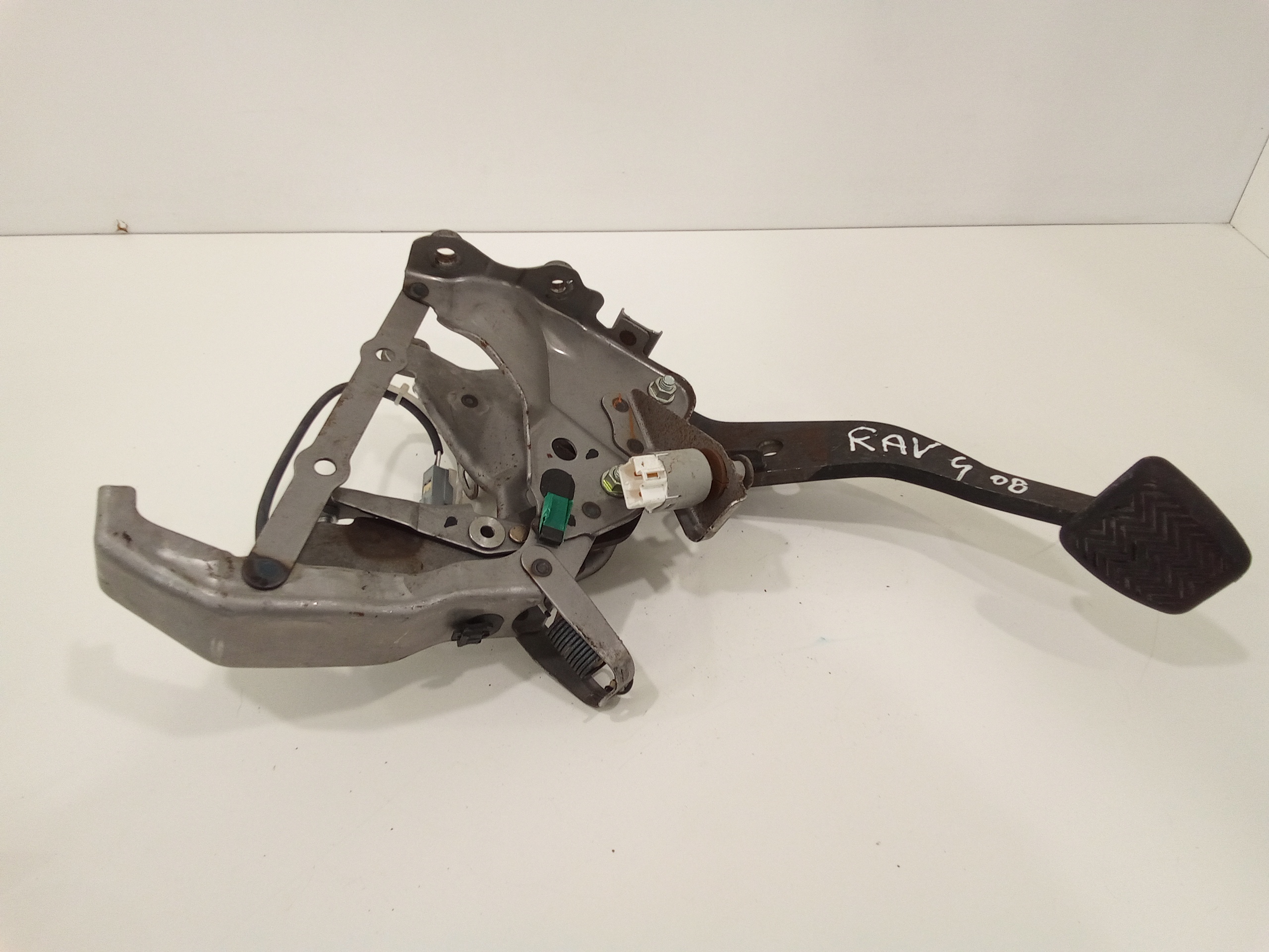 Pedale Freno 4711042171 Usato