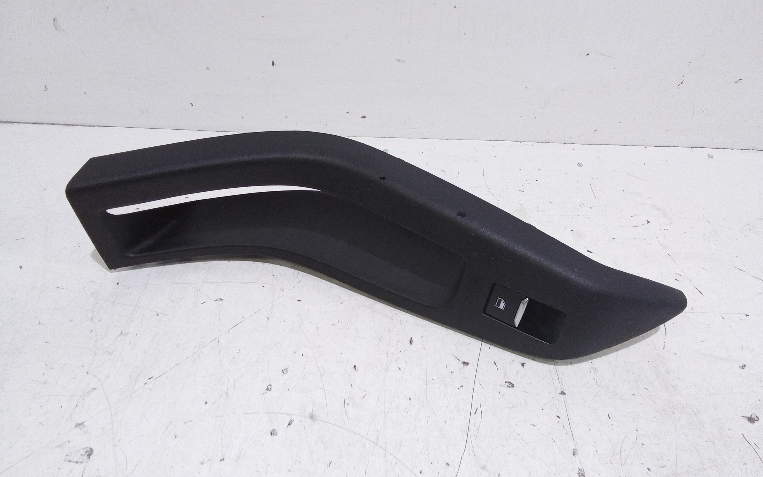 Interruttore Alzacristalli Porta Ant. Destro Usato