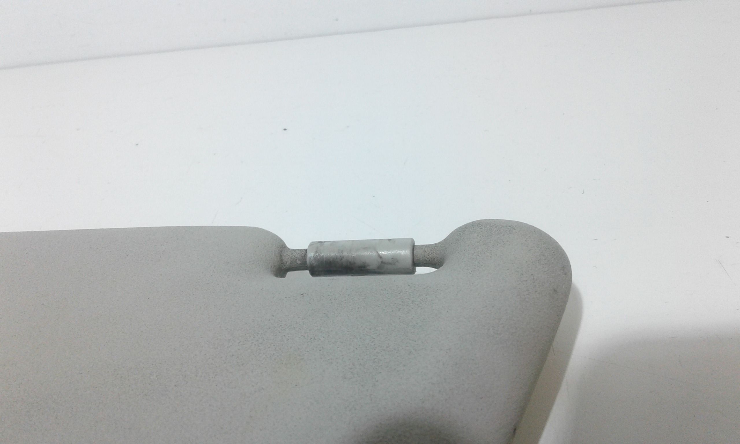 Aletta Parasole Parabrezza Sinistro A16981001107H48 Usato