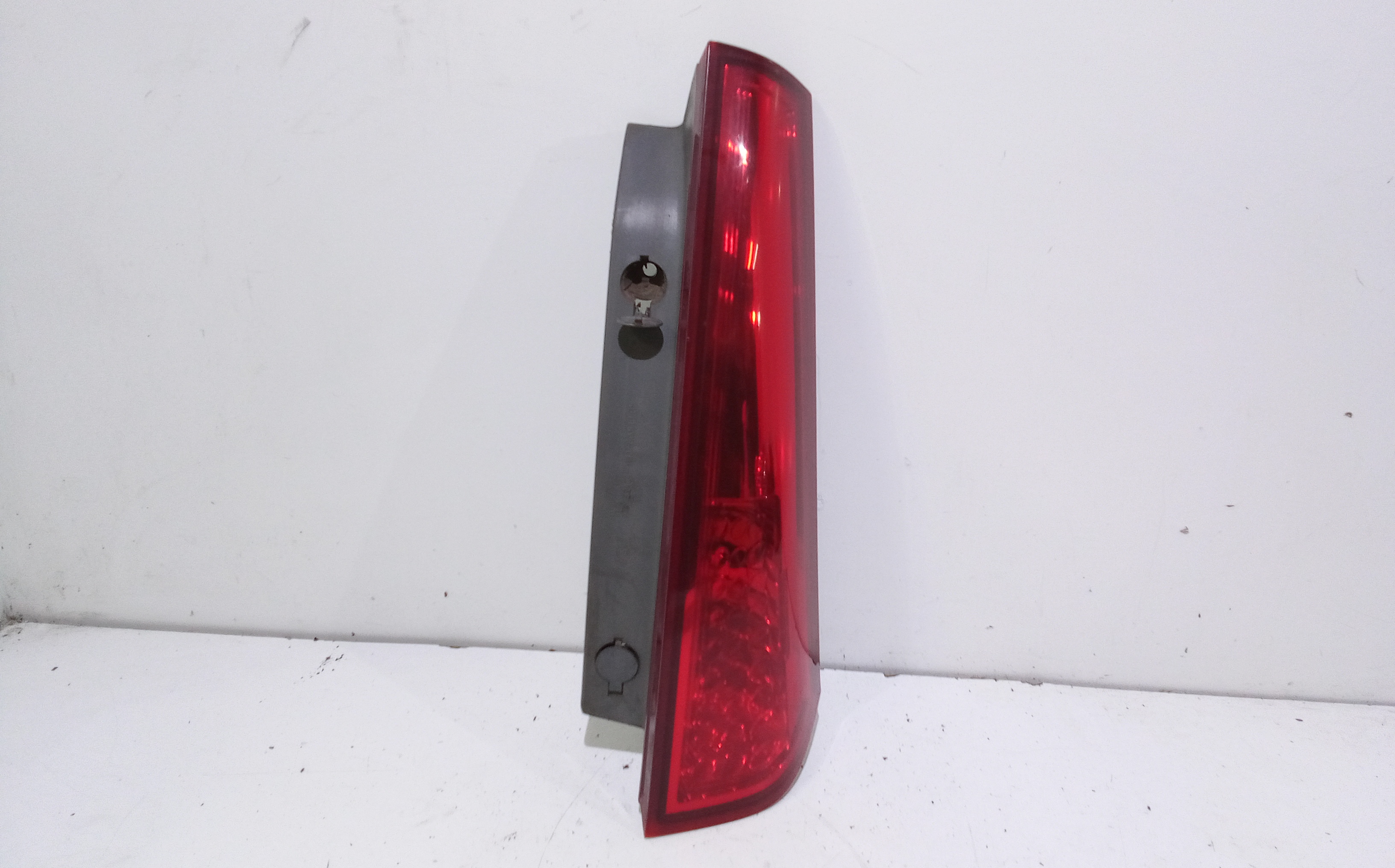 Fanale Post. Destro 924021H000 Usato