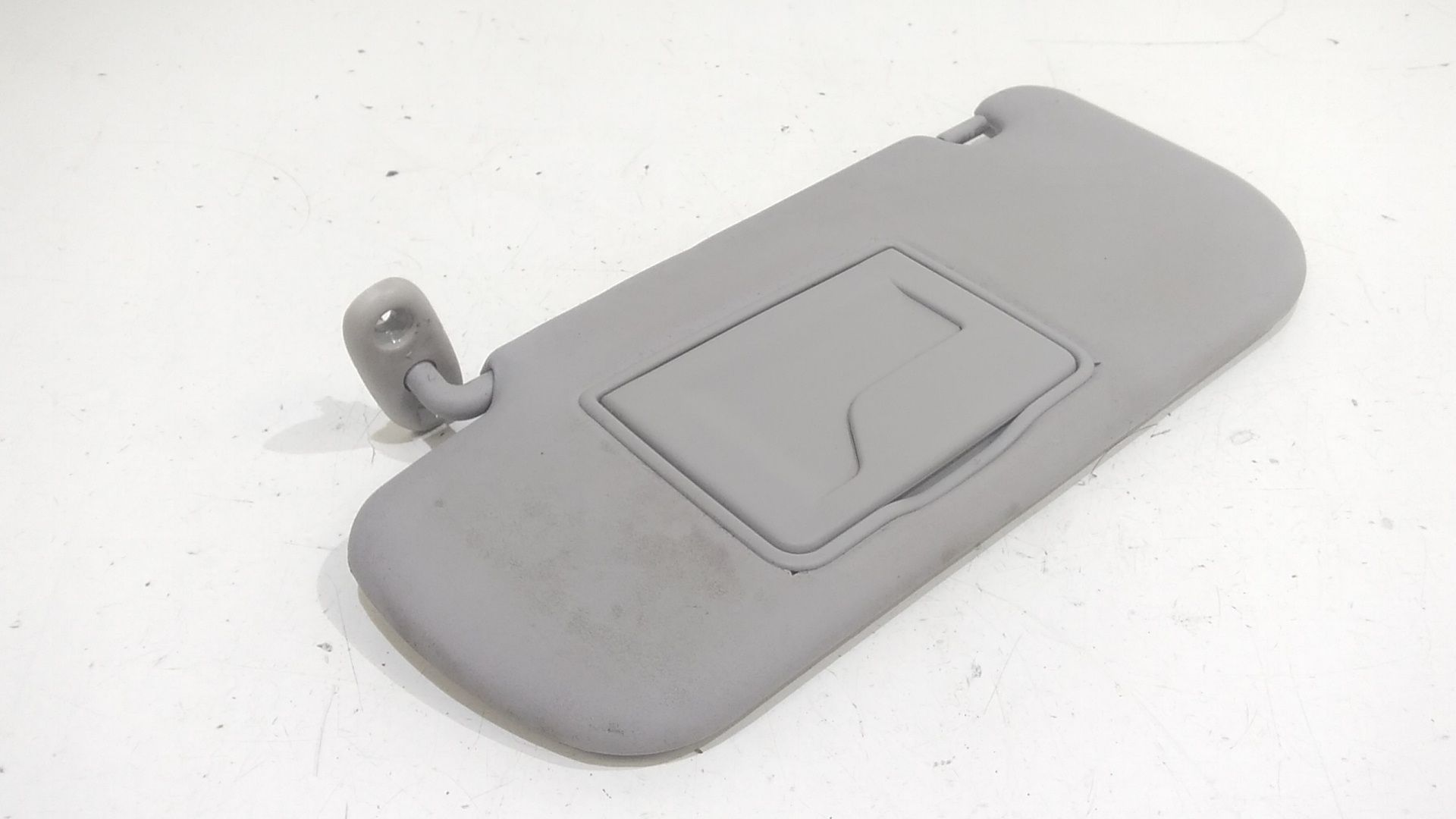 Aletta Parasole Parabrezza Sinistro 8521007130MG Usato