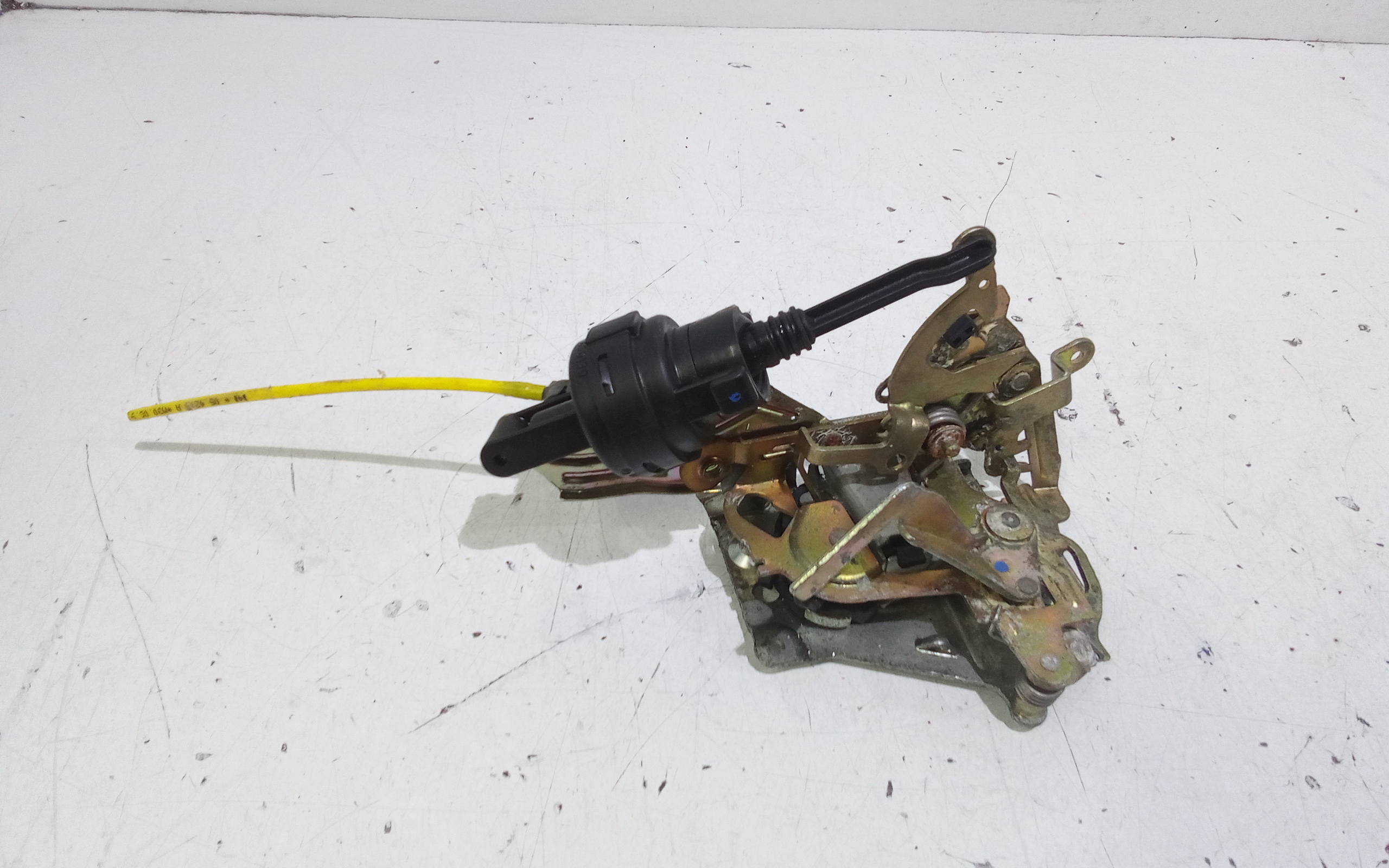 Serratura Porta Post. Sinistro A2027300535 Usato