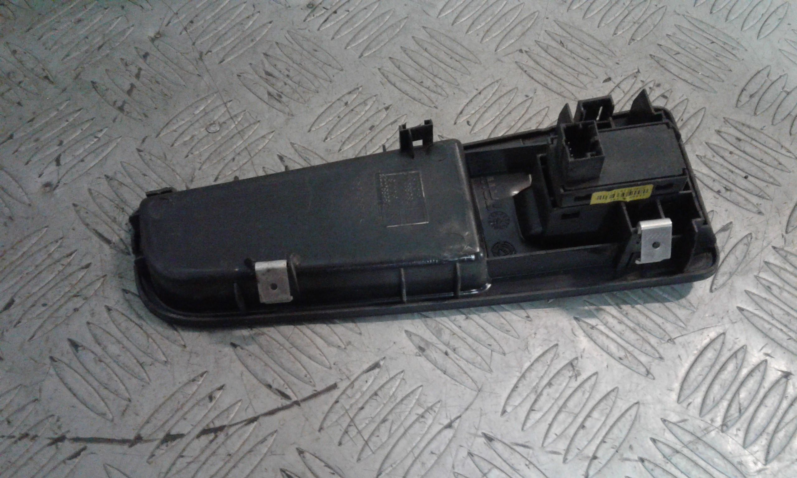 Interruttore Alzacristalli Porta Ant. Destro Usato