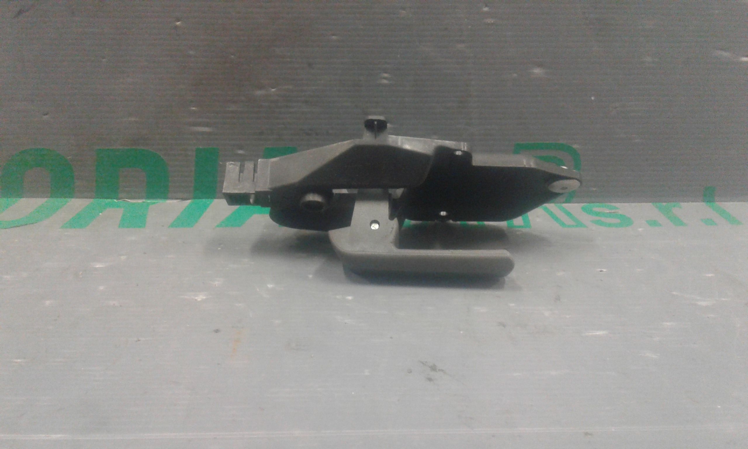 Maniglia Int. Apertura Porta Ant. Destro Usato