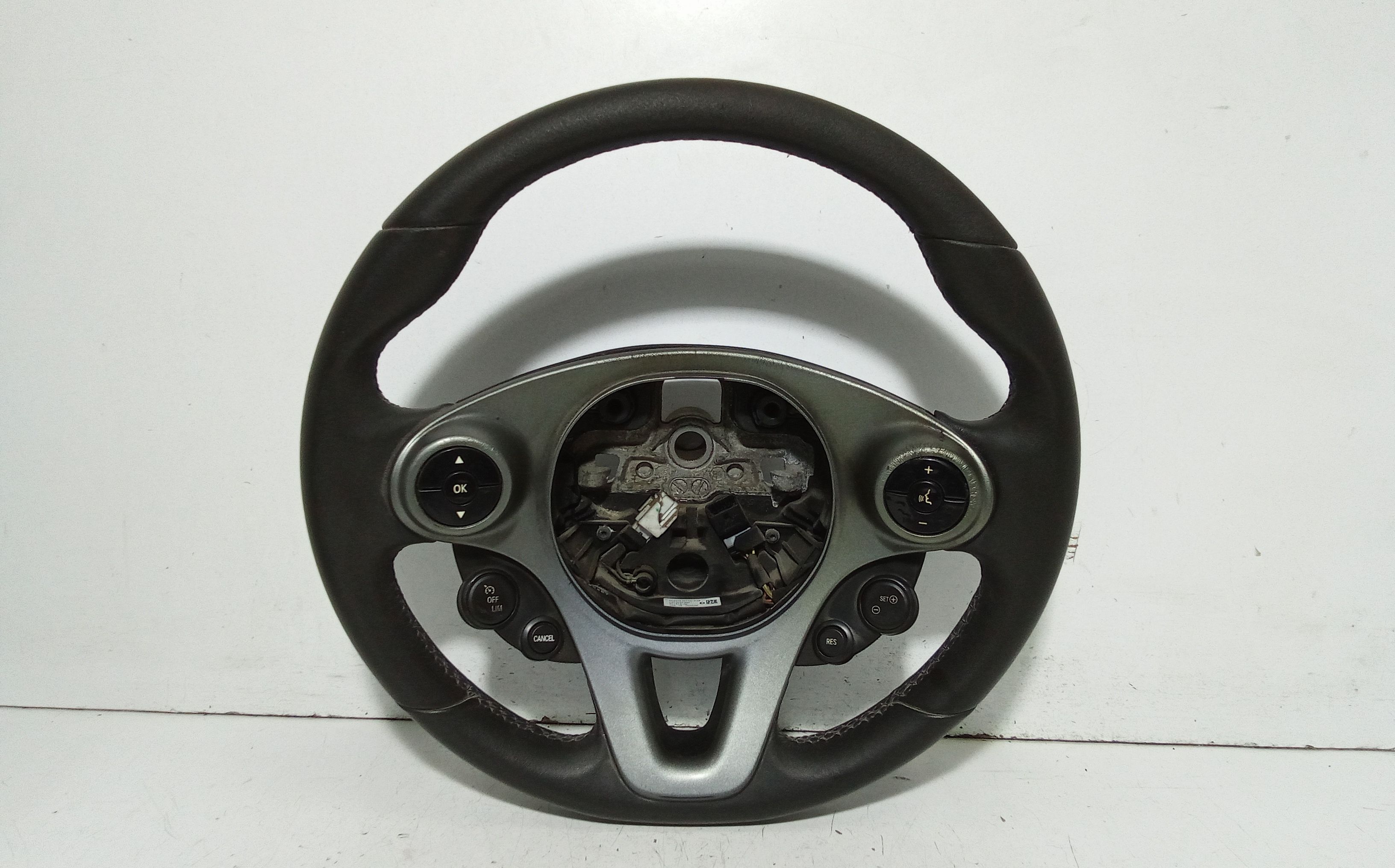 Volante A4534600003 Usato