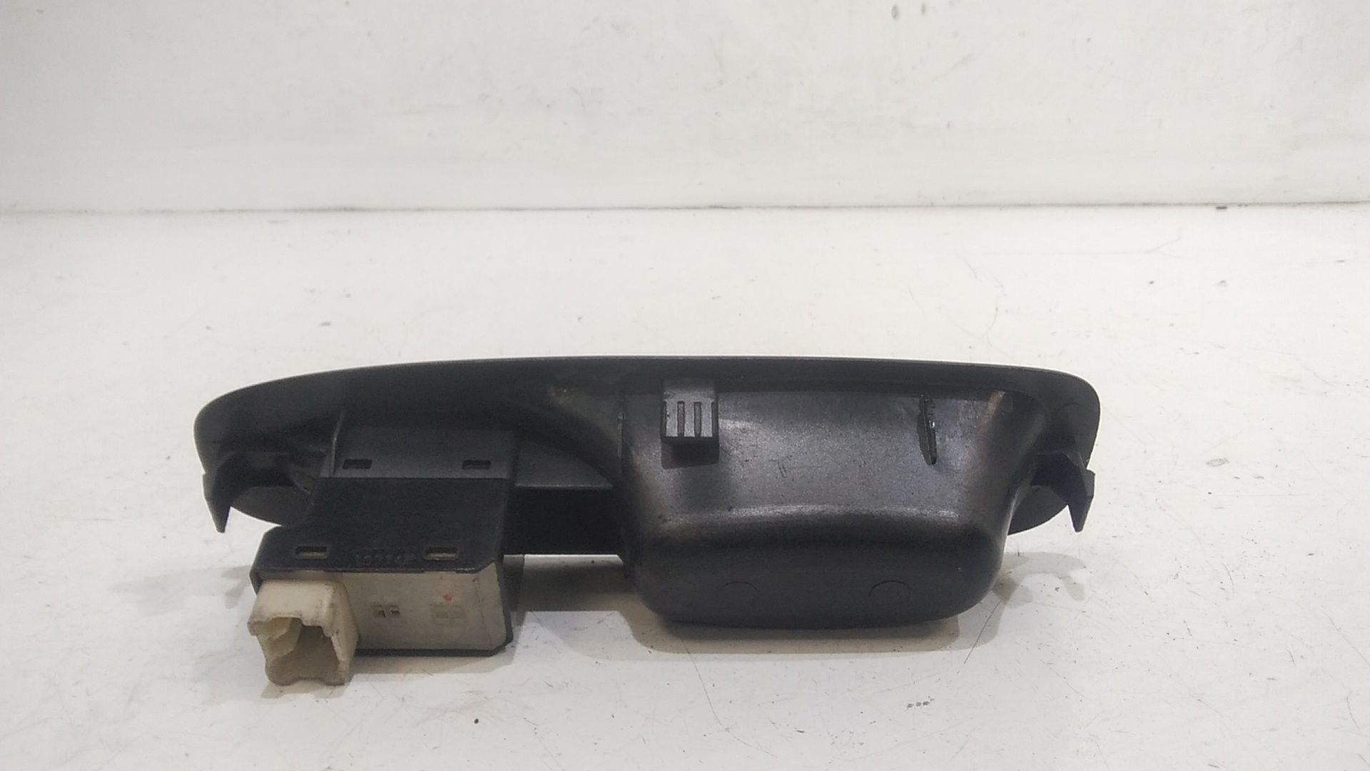 Interruttore Alzacristalli Porta Ant. Destro Usato