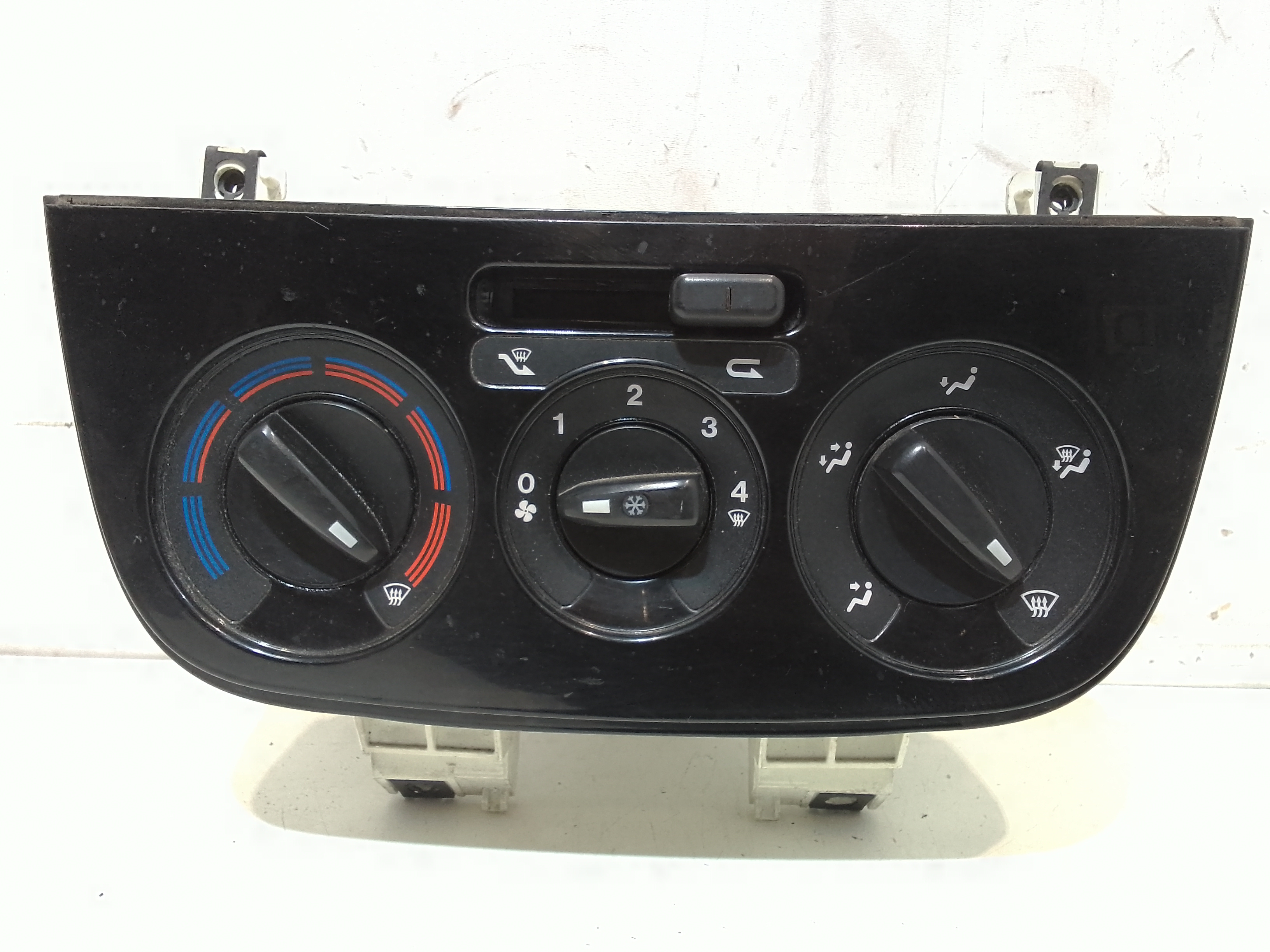 Blocco Comando Climatizzazione 735462131 Usato
