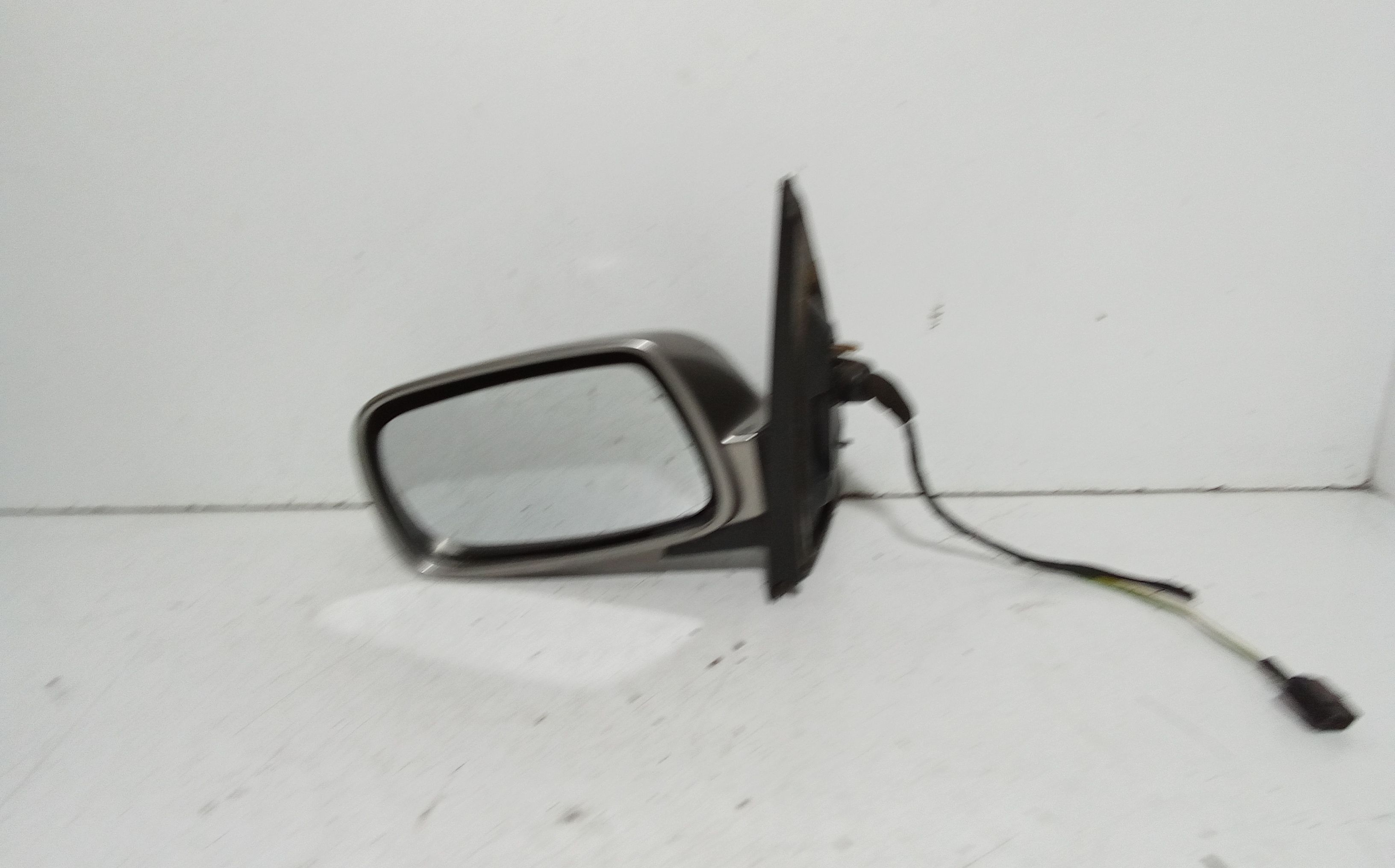 Retrovisore Est. Sinistro 879400D012 Usato