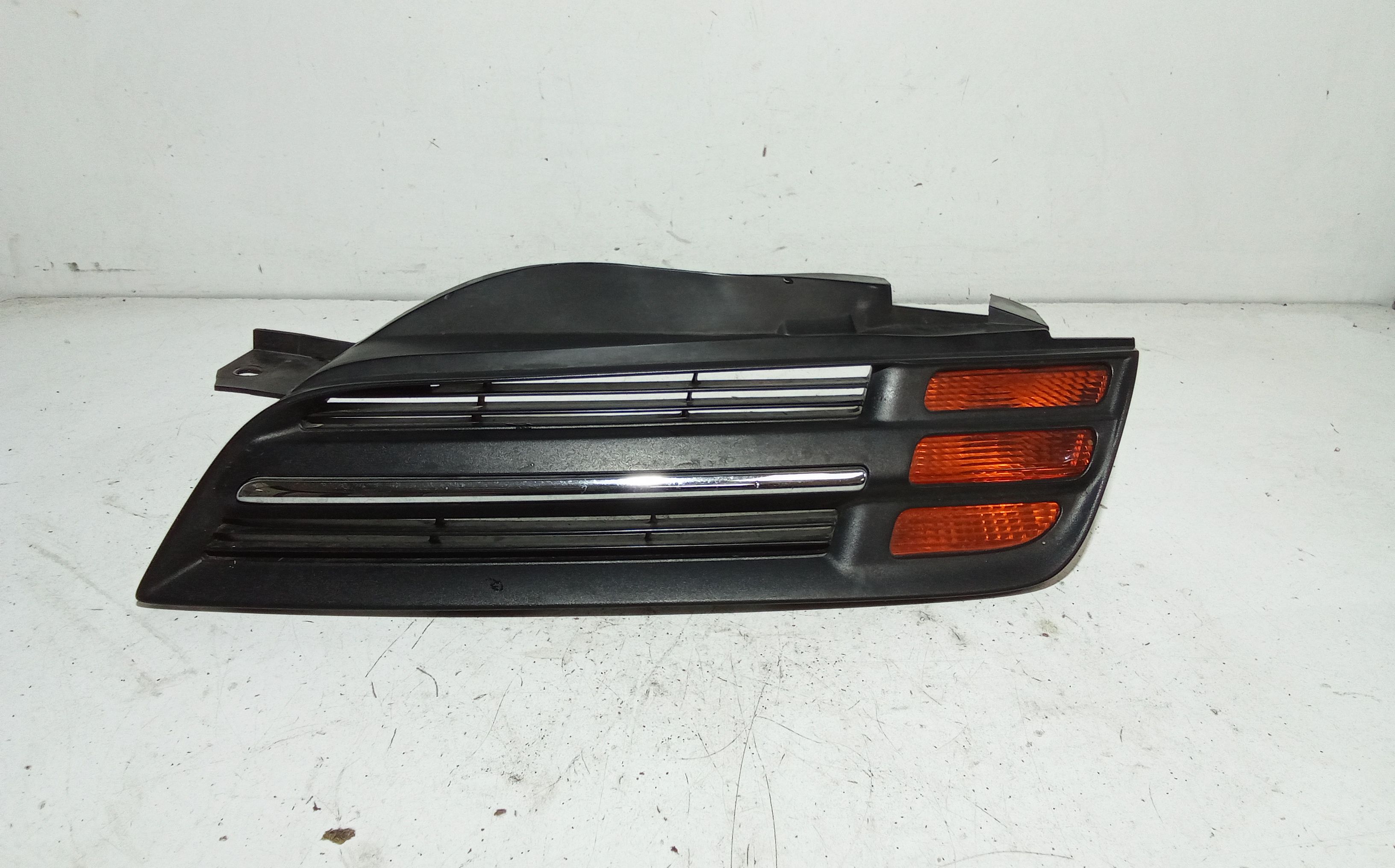 Griglia Paraurti Ant. 62254BC600 Usato