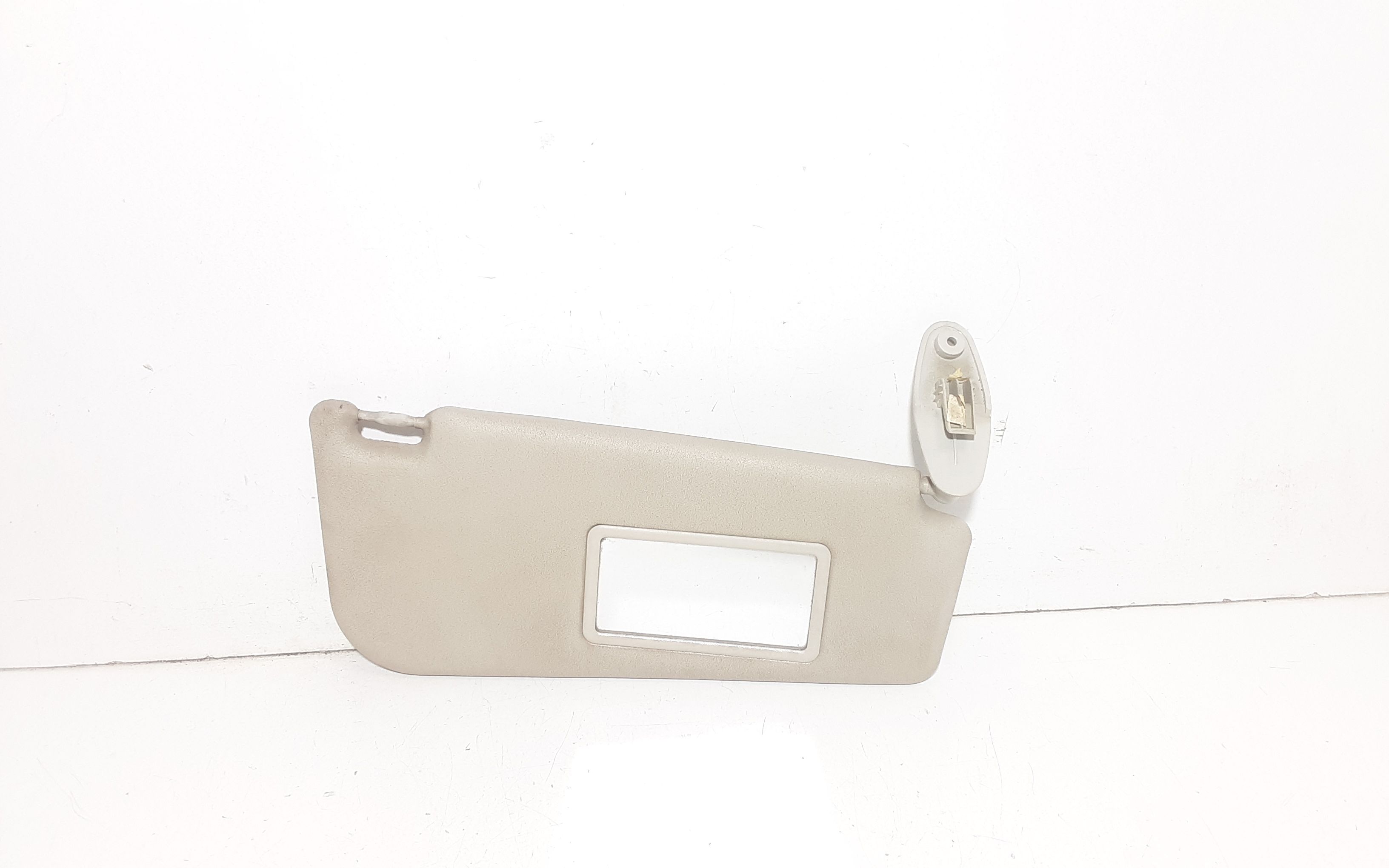 Aletta Parasole Parabrezza Destro 735338206 Usato