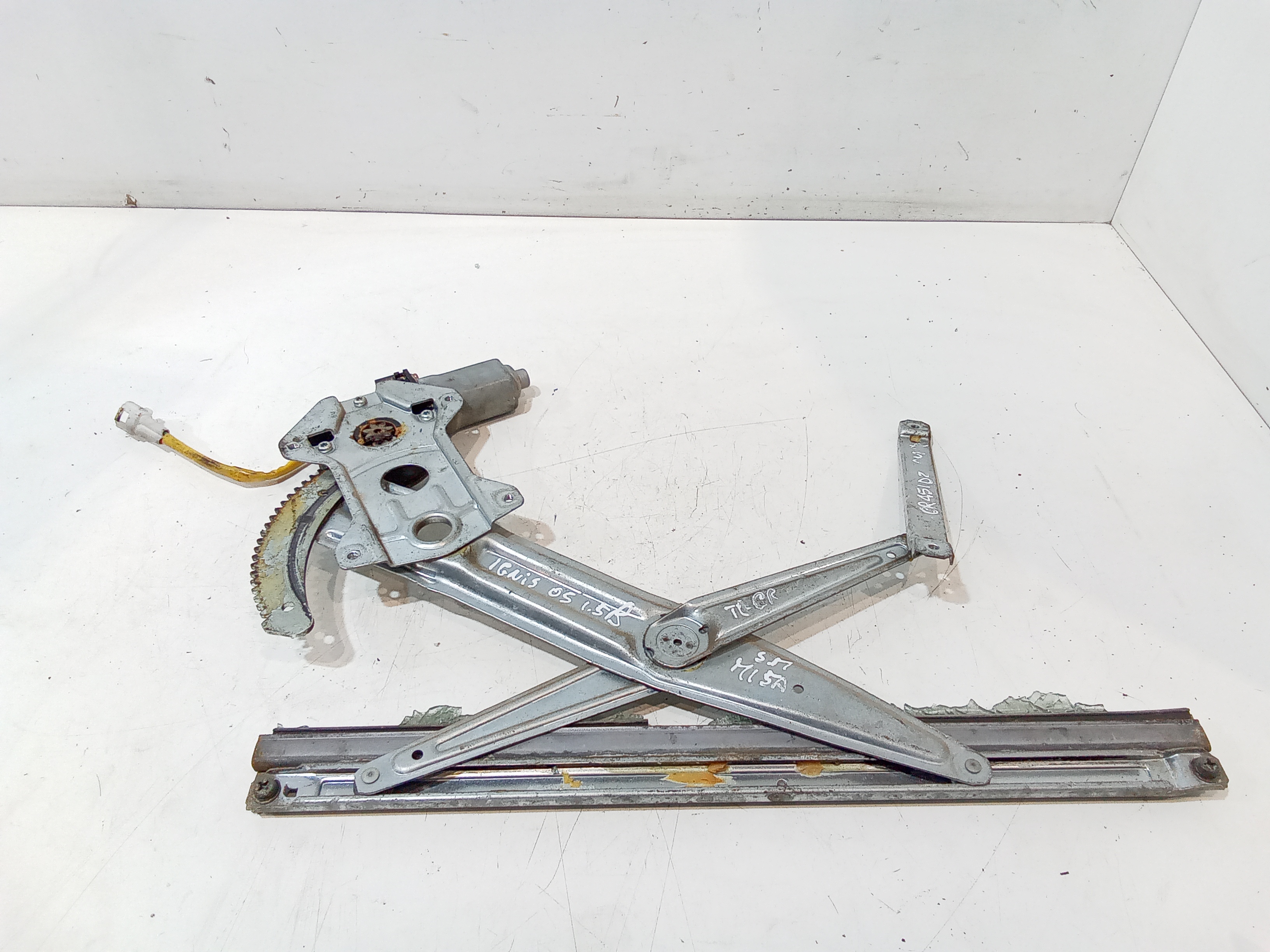 Alzacristallo Porta Ant. Destro 8341086G00000 Usato