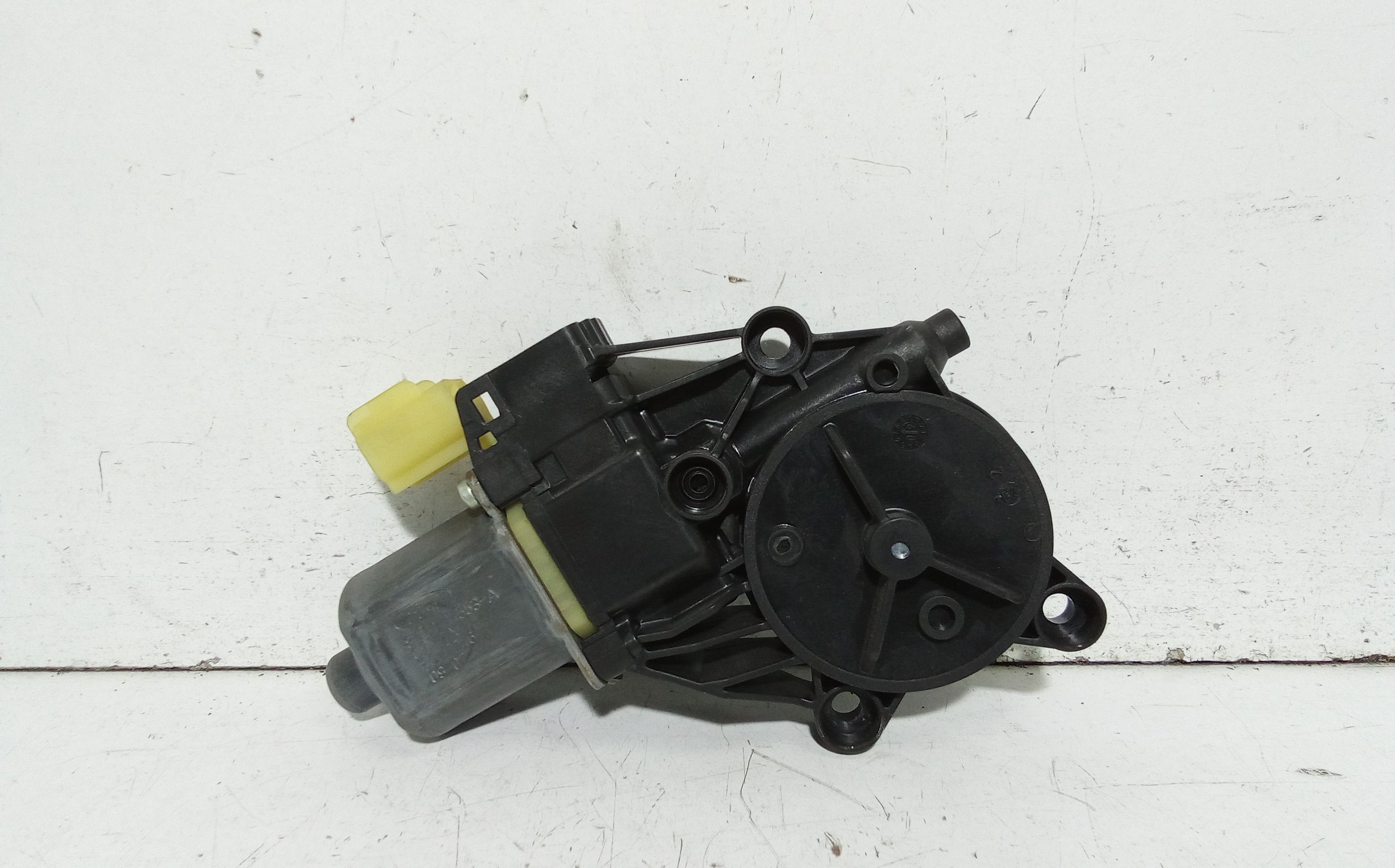 Motorino Alzacristallo Porta Ant. Destro 1543207 Usato