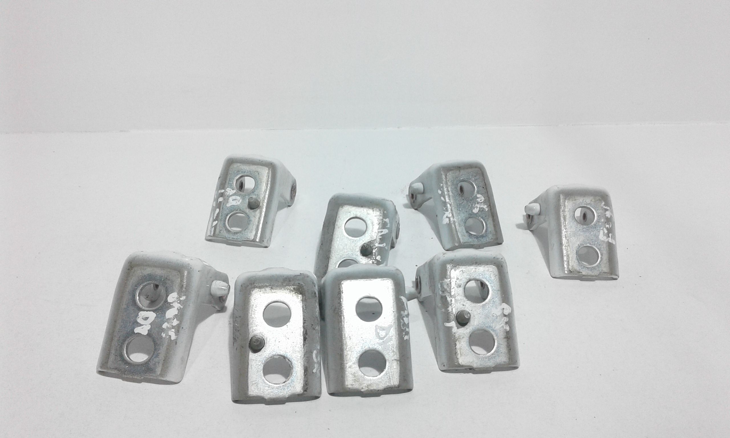 Cerniera Porta Ant. Destro,cerniera Porta Ant.sinistro, Cerniera Porta Post. Destro, Cerniera Porta Post. Sinistro Usato