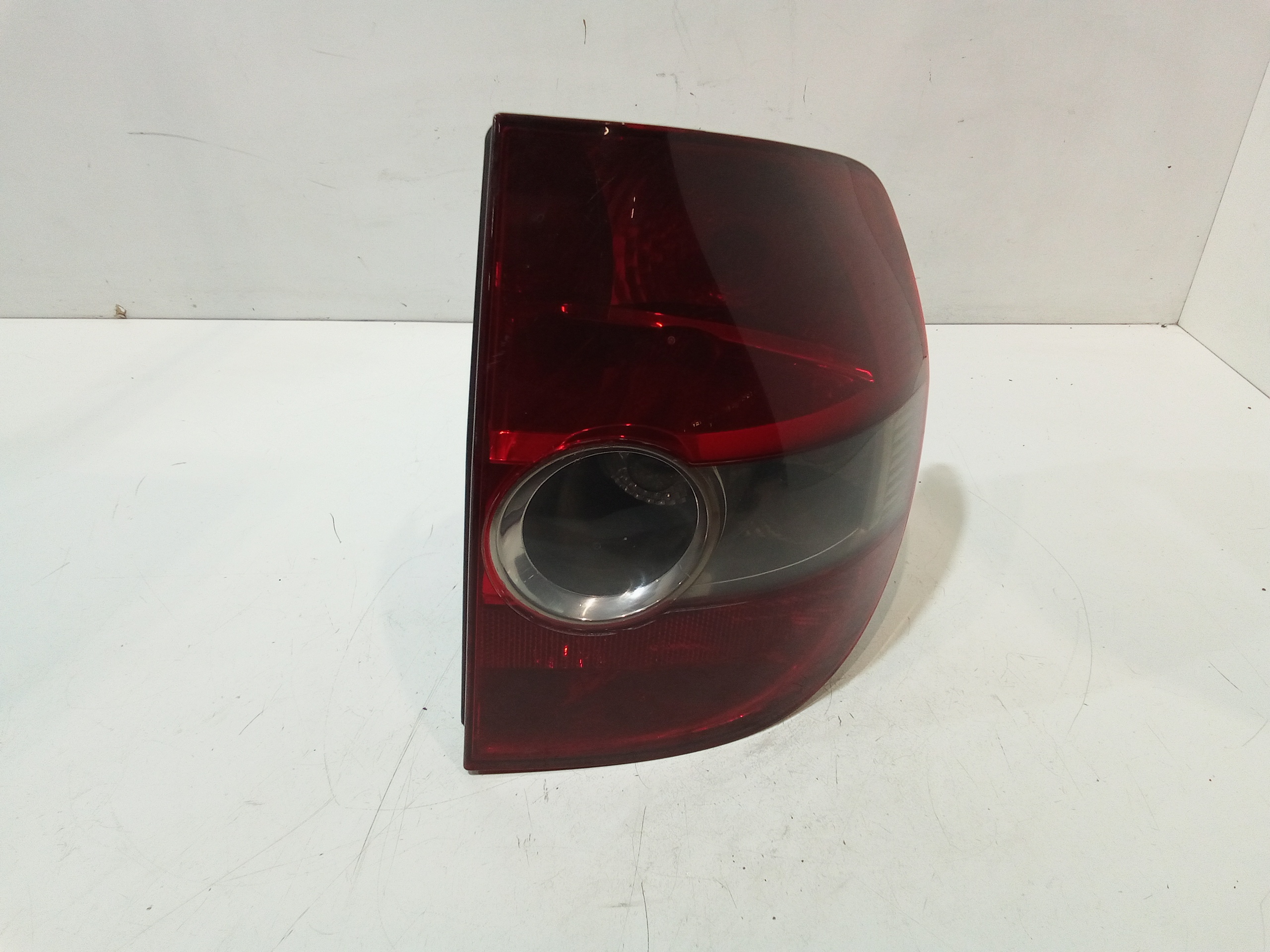 Fanale Post. Destro 5Z0945112 Usato