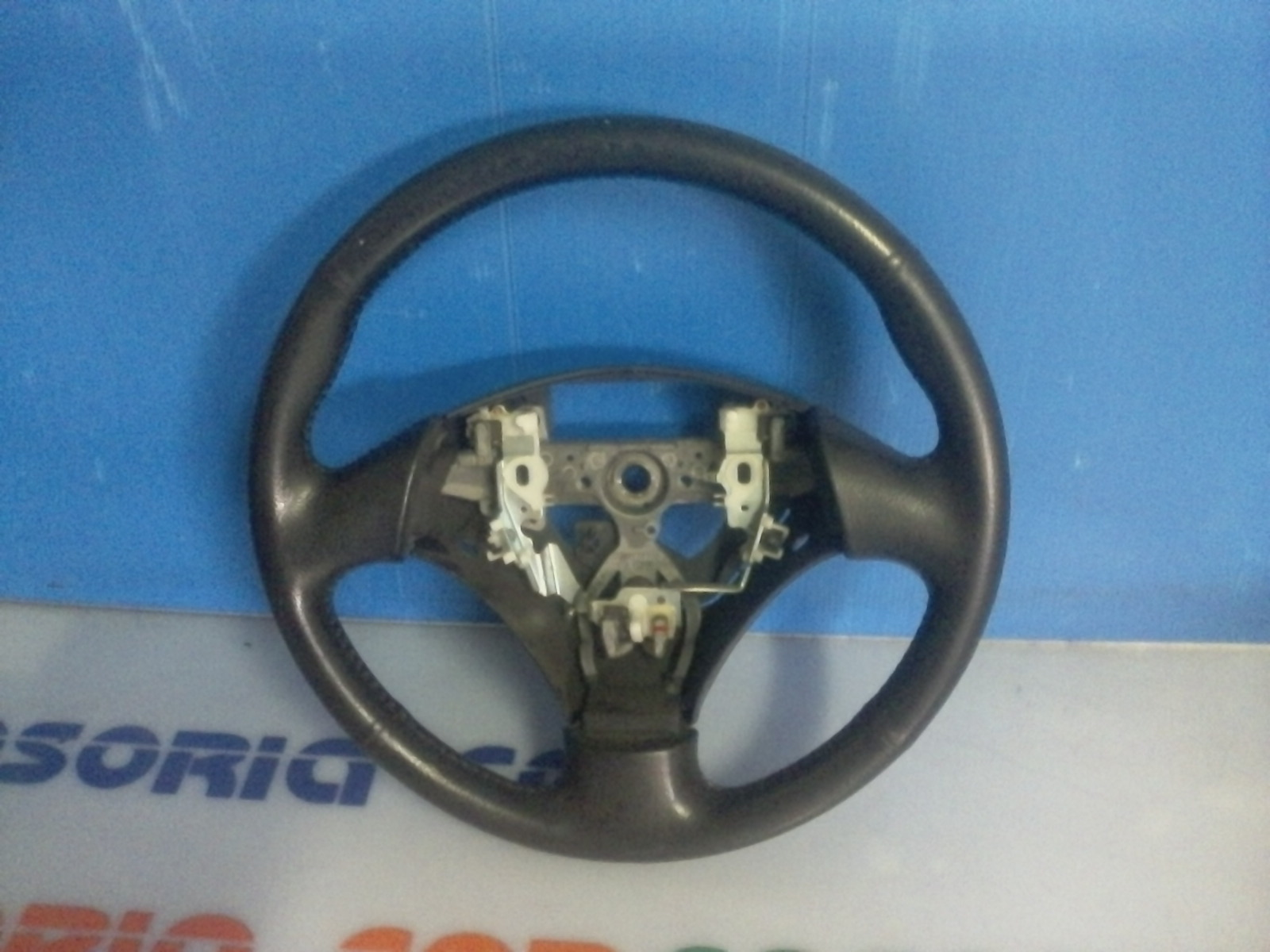 Volante 4510013030B0 Usato