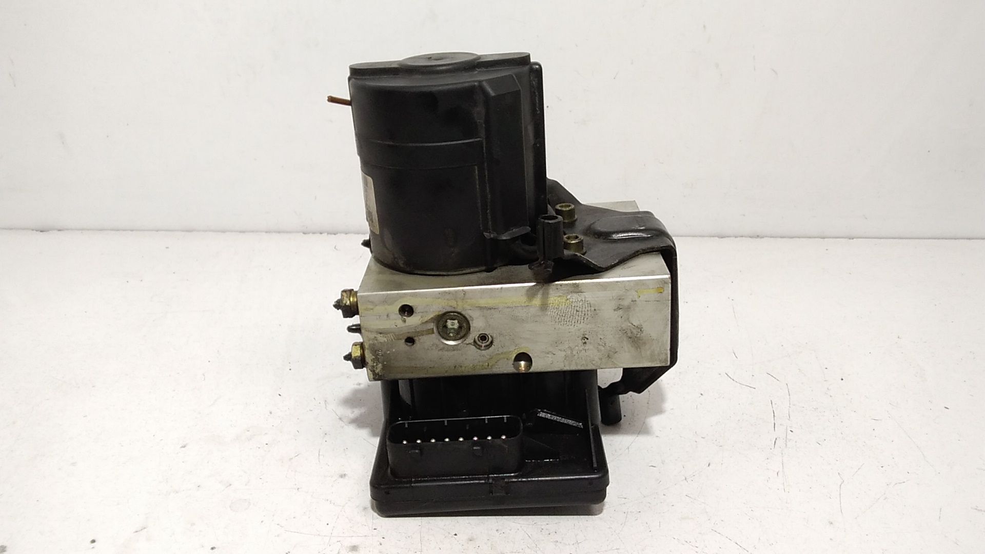 Pompa Abs A0014318012 Usato