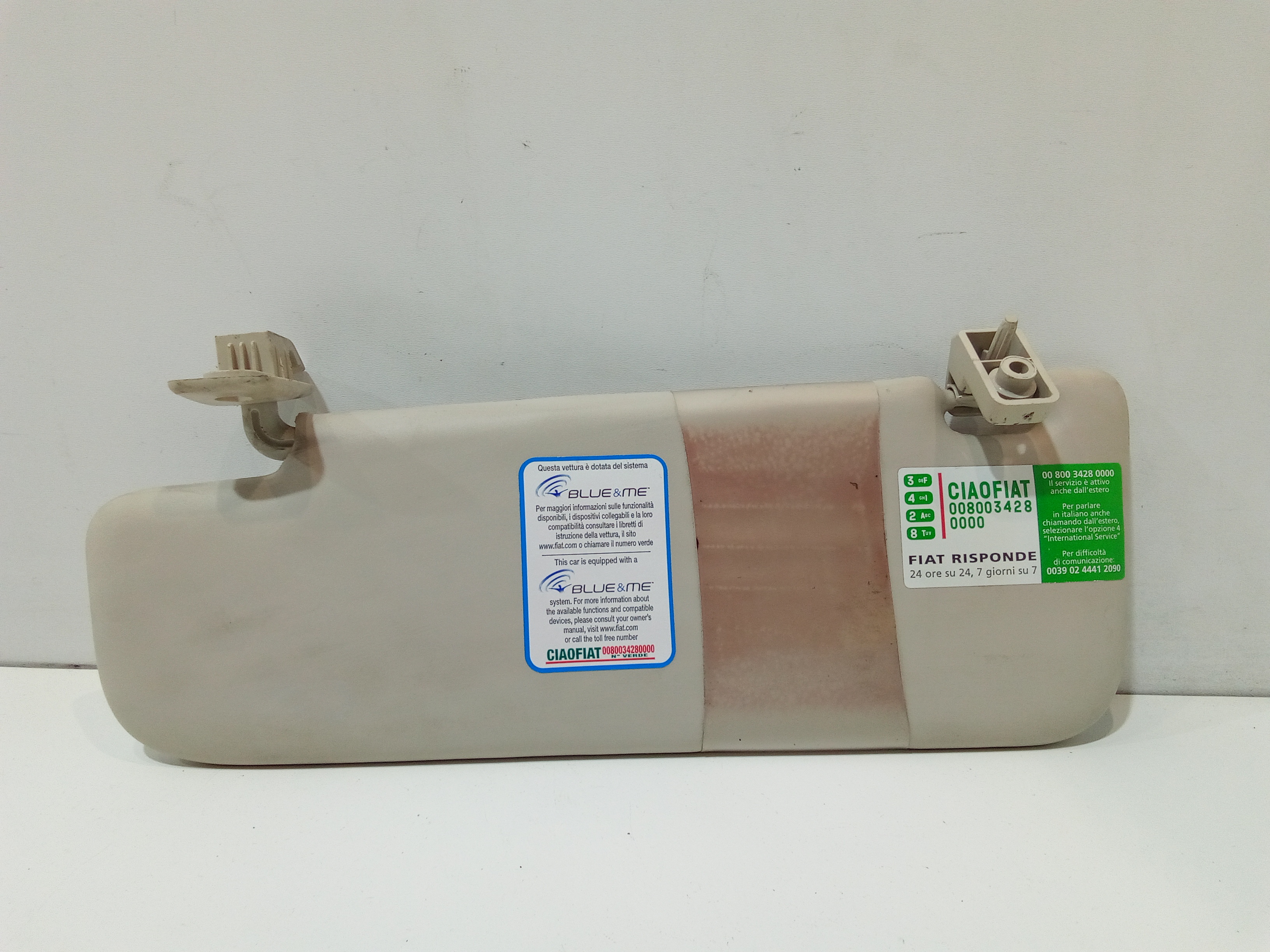 Aletta Parasole Parabrezza Sinistro 735643362 Usato