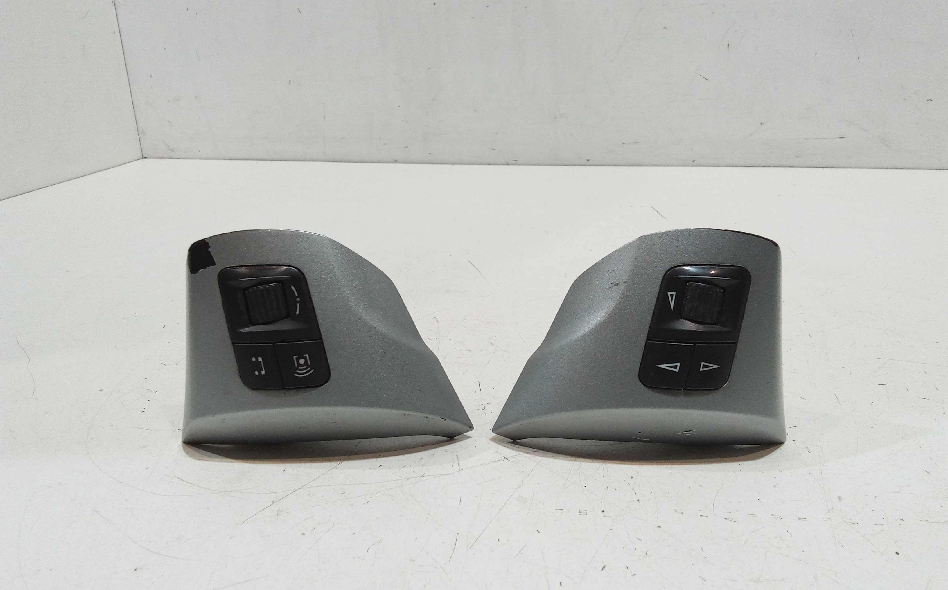 Blocco Volante Multifunzione Usato