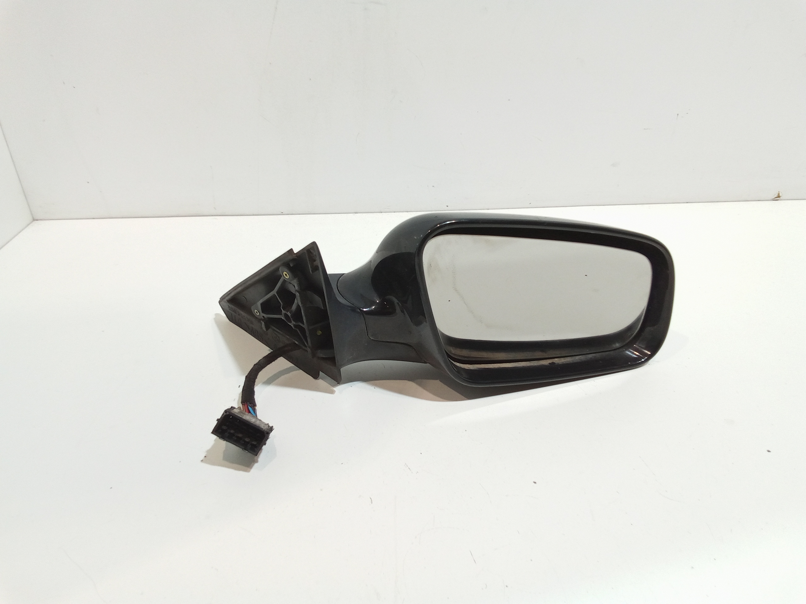 Retrovisore Est. Destro Usato