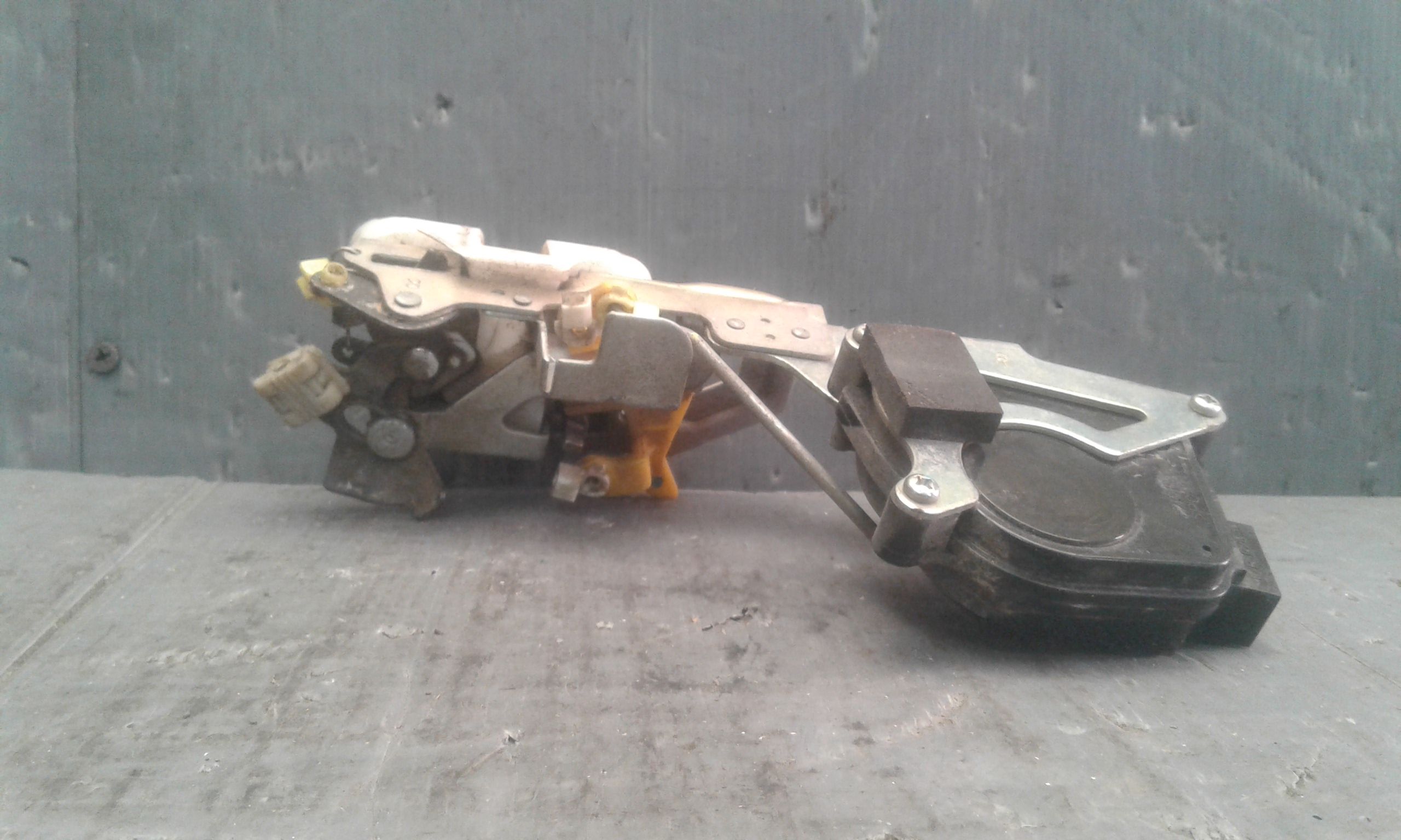 Serratura Porta Ant. Destro Usato