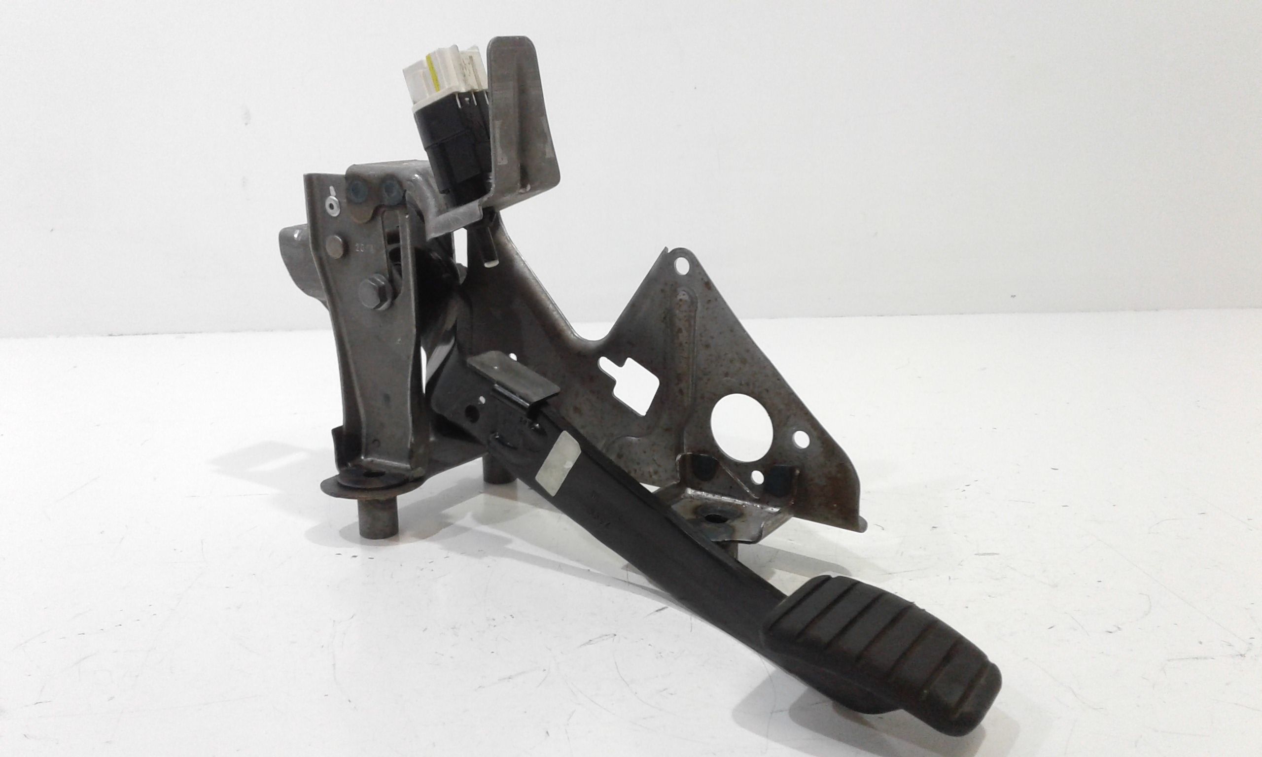 Pedale Freno 465018876R Usato