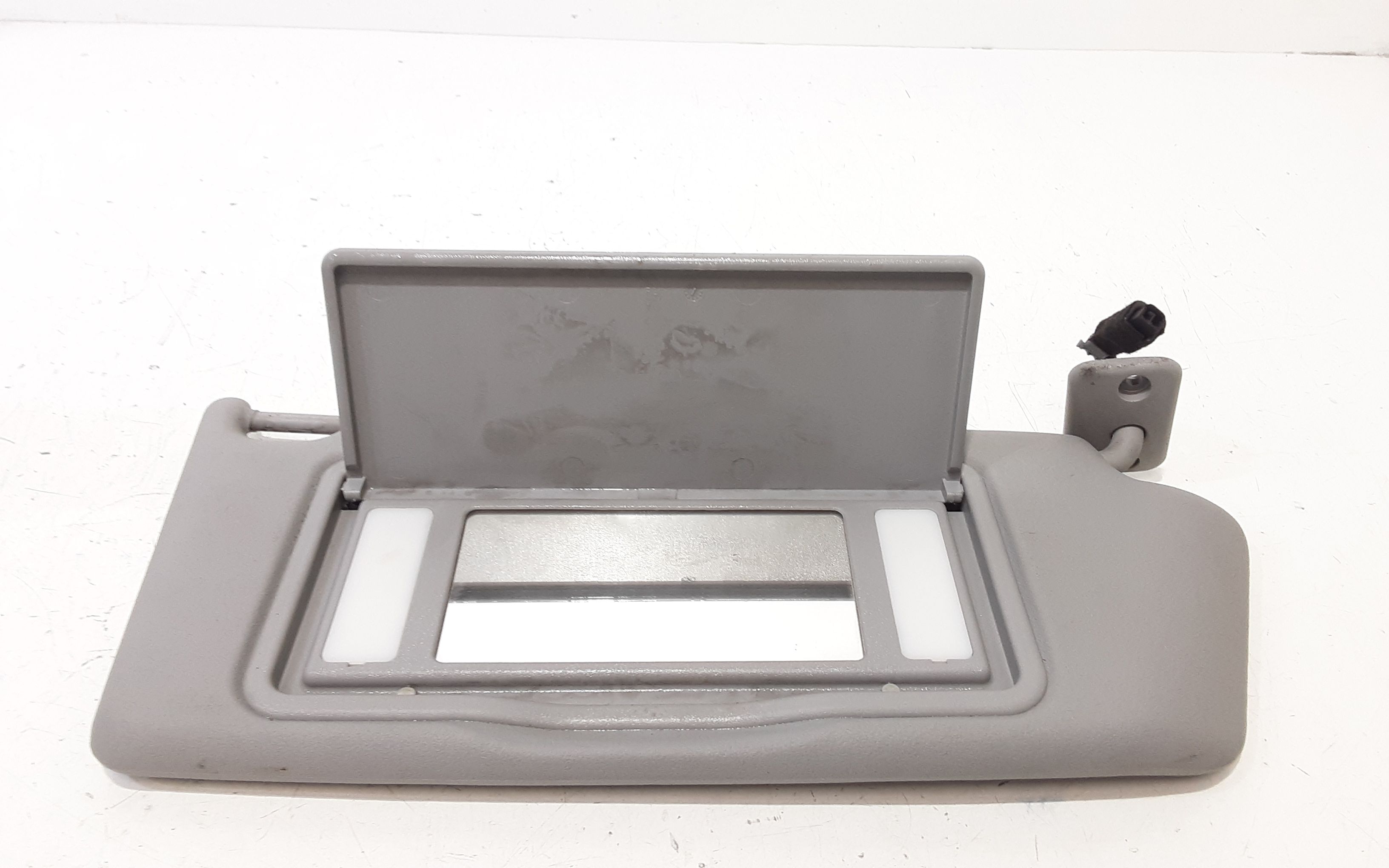 Aletta Parasole Parabrezza Destro 13113045 Usato