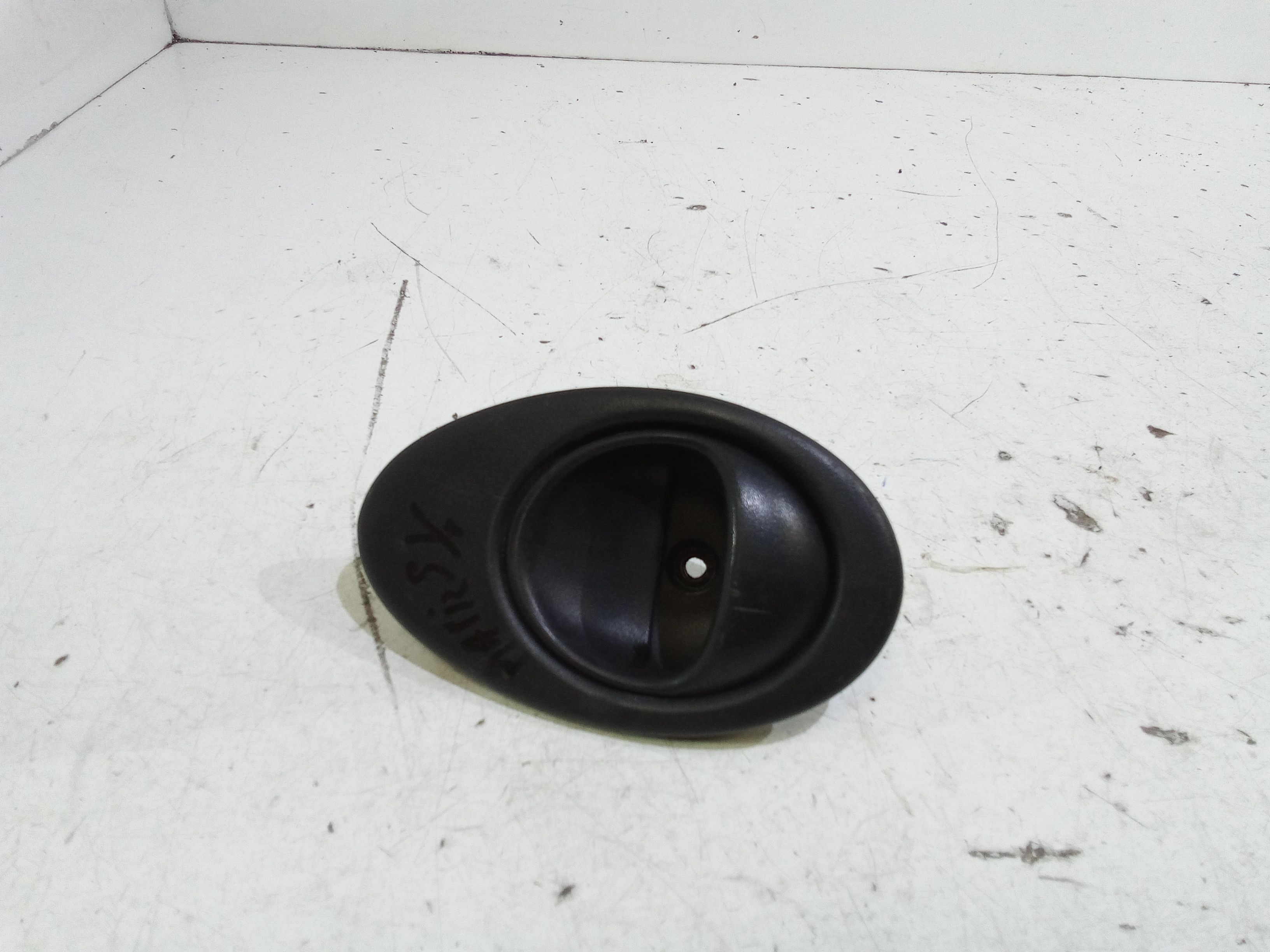 Maniglia Int. Apertura Porta Ant. Sinistro 96601585 Usato