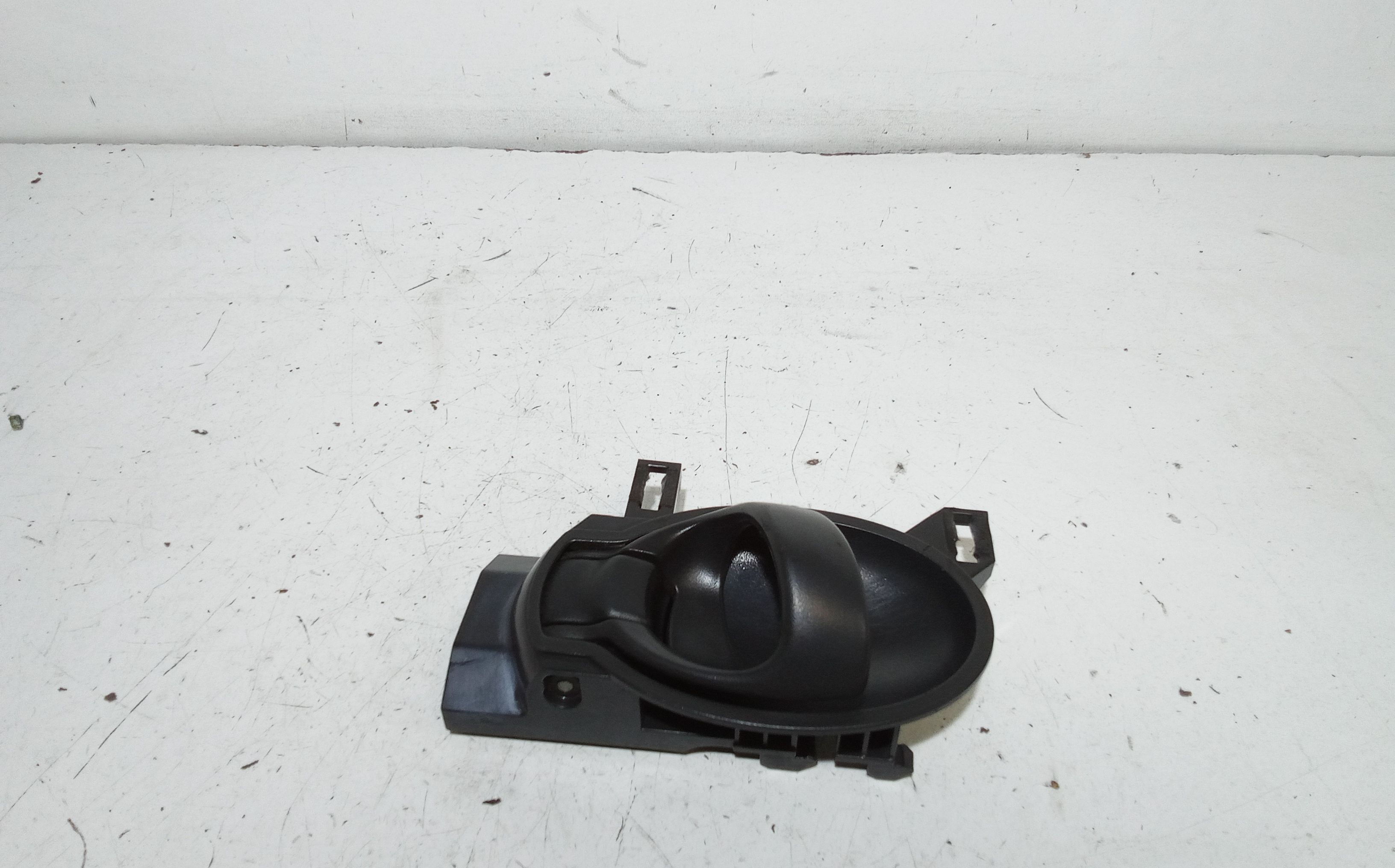 Maniglia Int. Apertura Porta Ant. Destro Usato