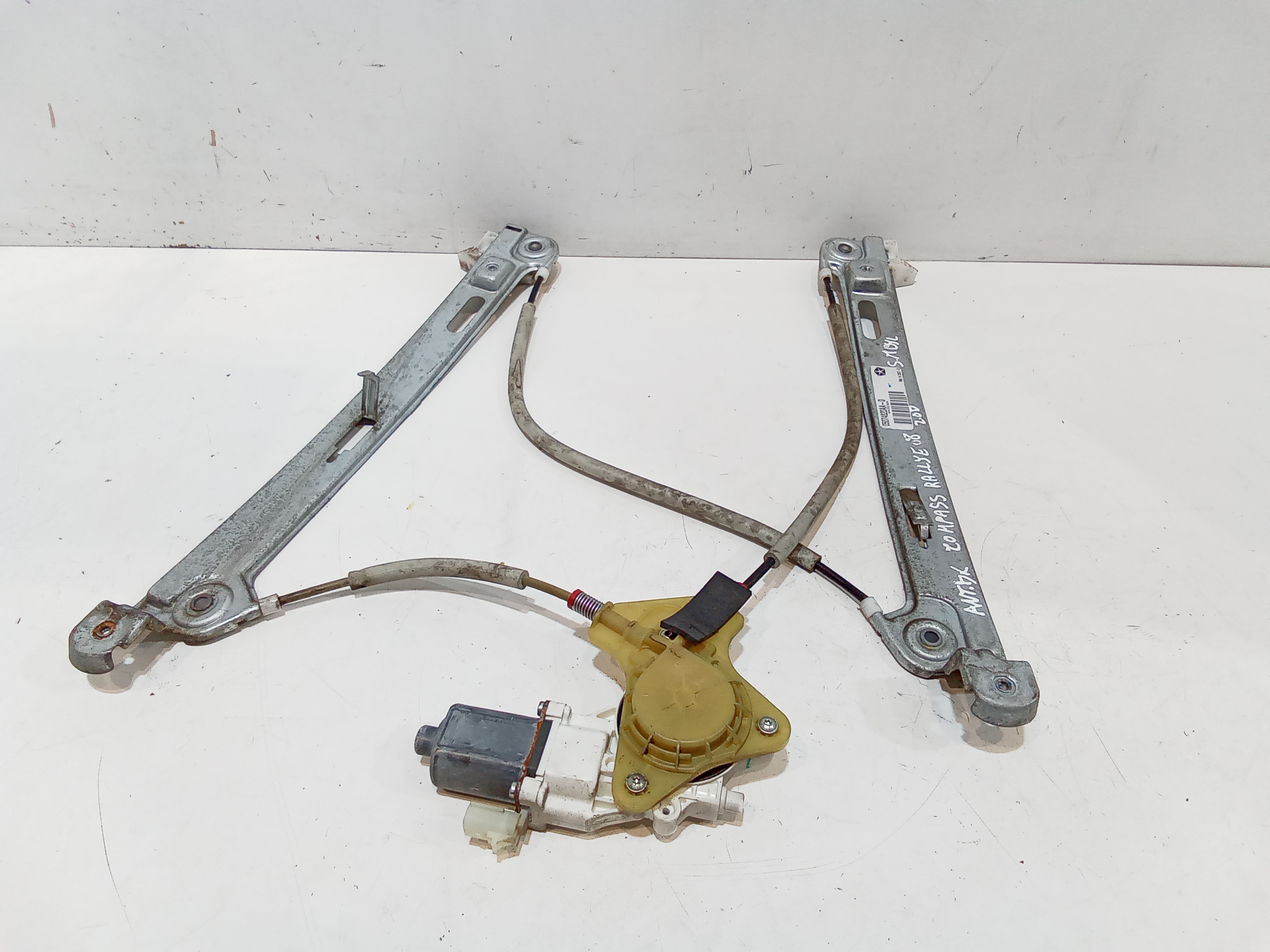 Alzacristallo Porta Ant. Destro K68025464AA Usato