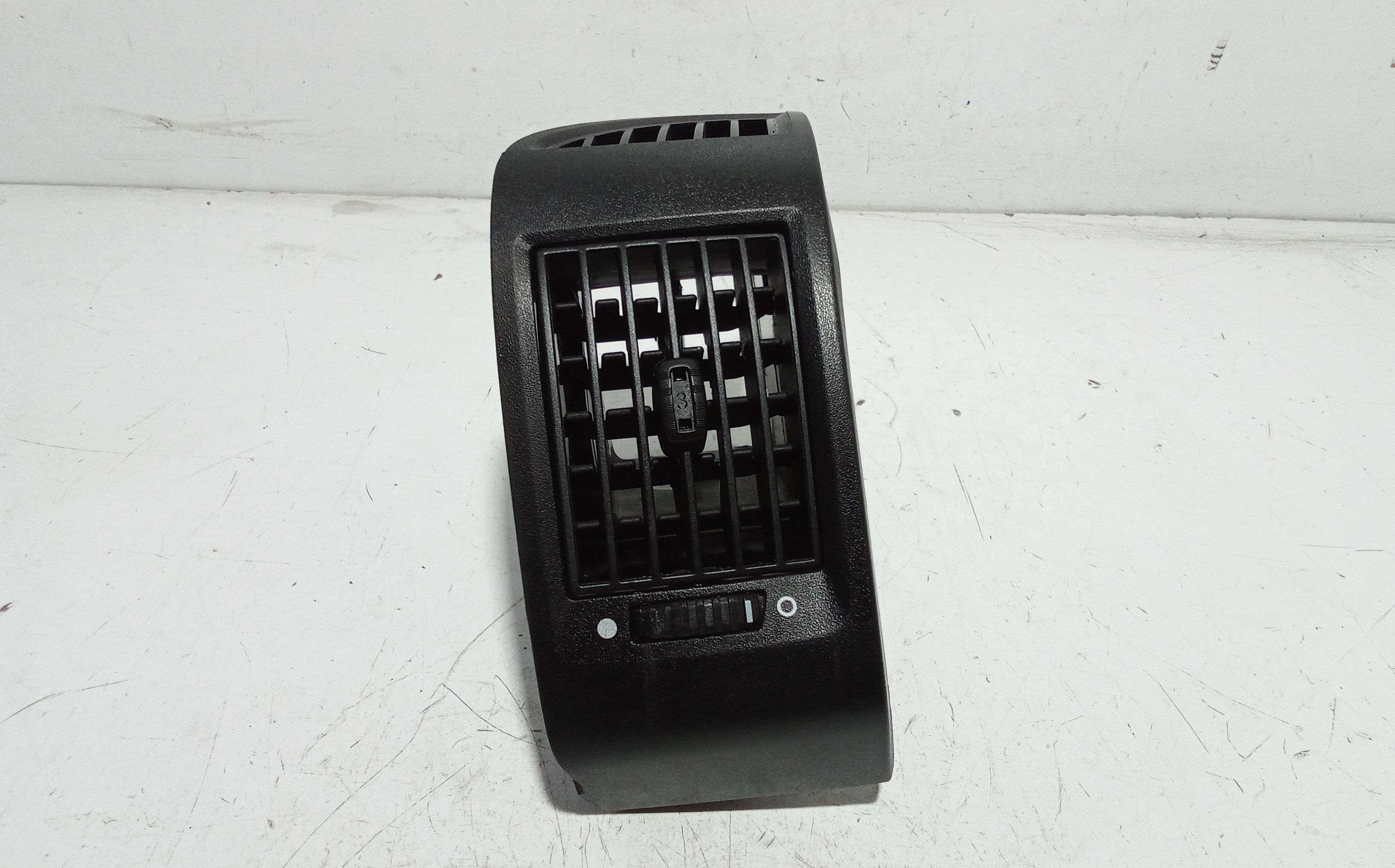 Condotto Aria Bocchette Lat. Cruscotto Sinistro Usato