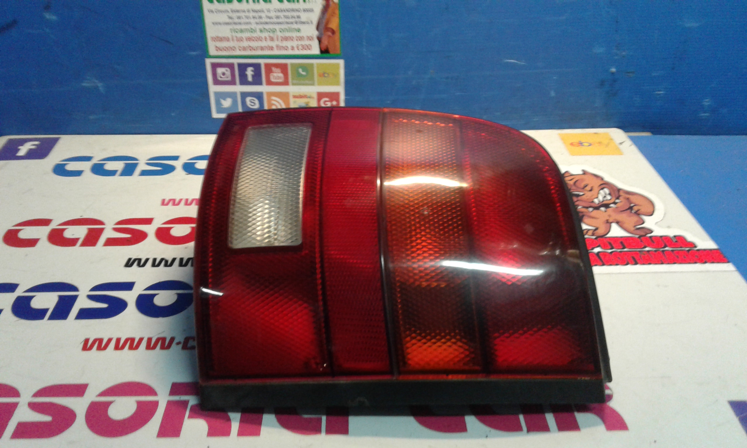 Fanale Post. Destro 265506F600 Usato