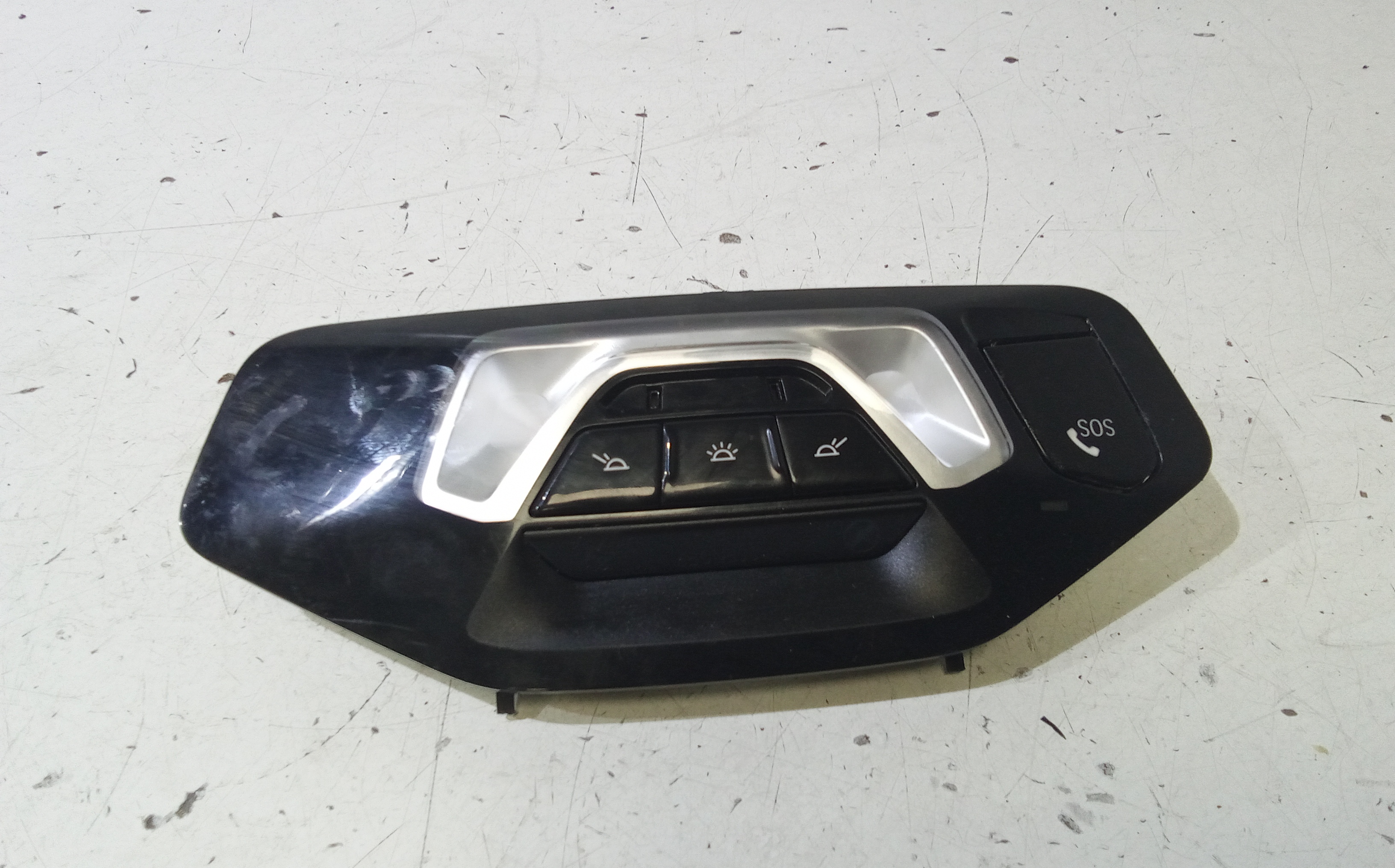 Luce Cortesia Ant. Tetto 63315A52CB9 Usato