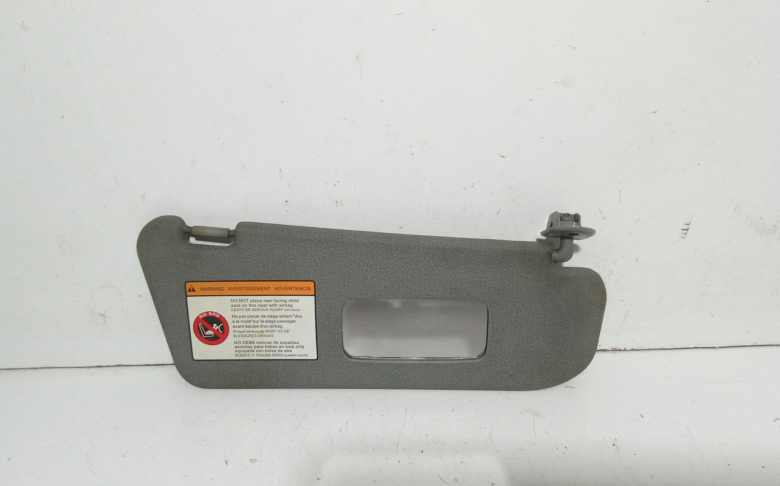 Aletta Parasole Parabrezza Destro 96537730 Usato