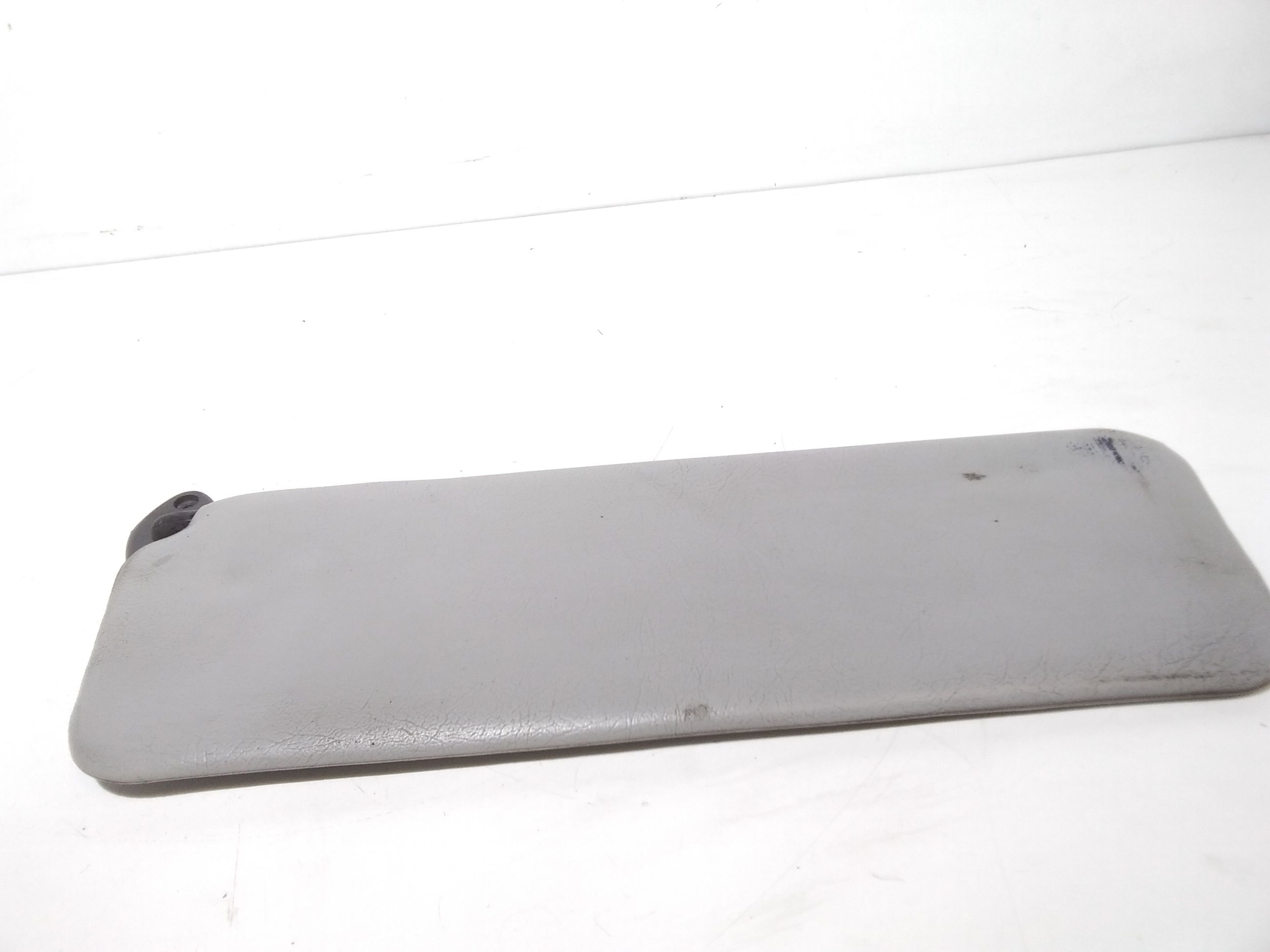 Aletta Parasole Parabrezza Destro 7431087Z02030 Usato